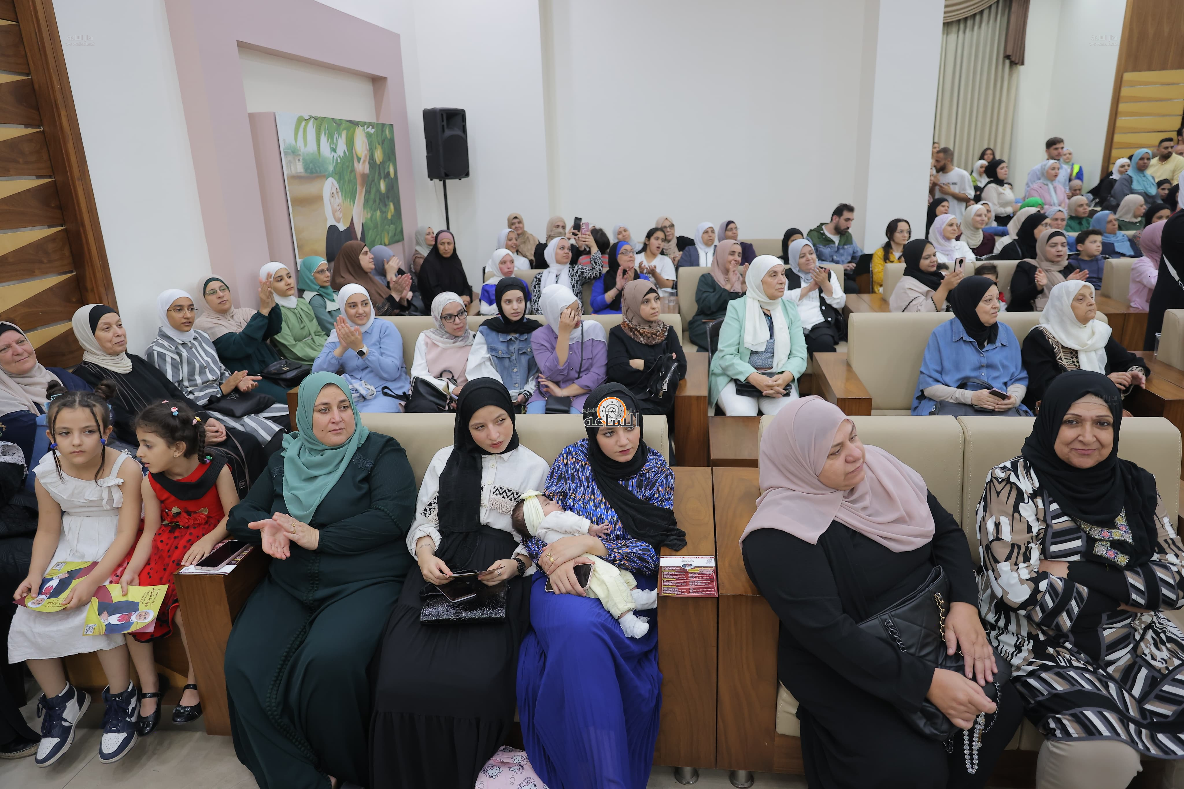 Madar Al-Saa Images 0.7223409329649515