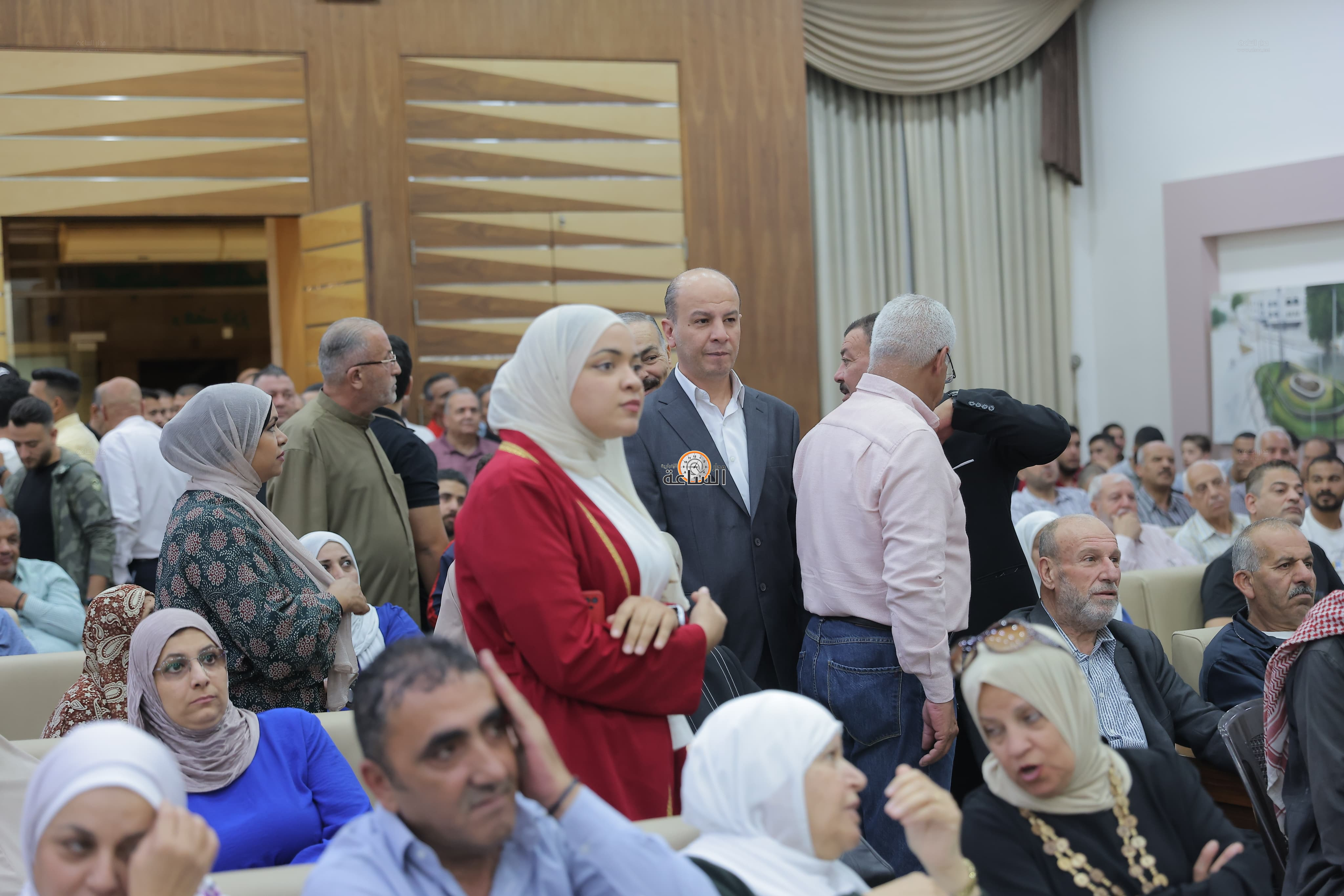 Madar Al-Saa Images 0.9552408036949187