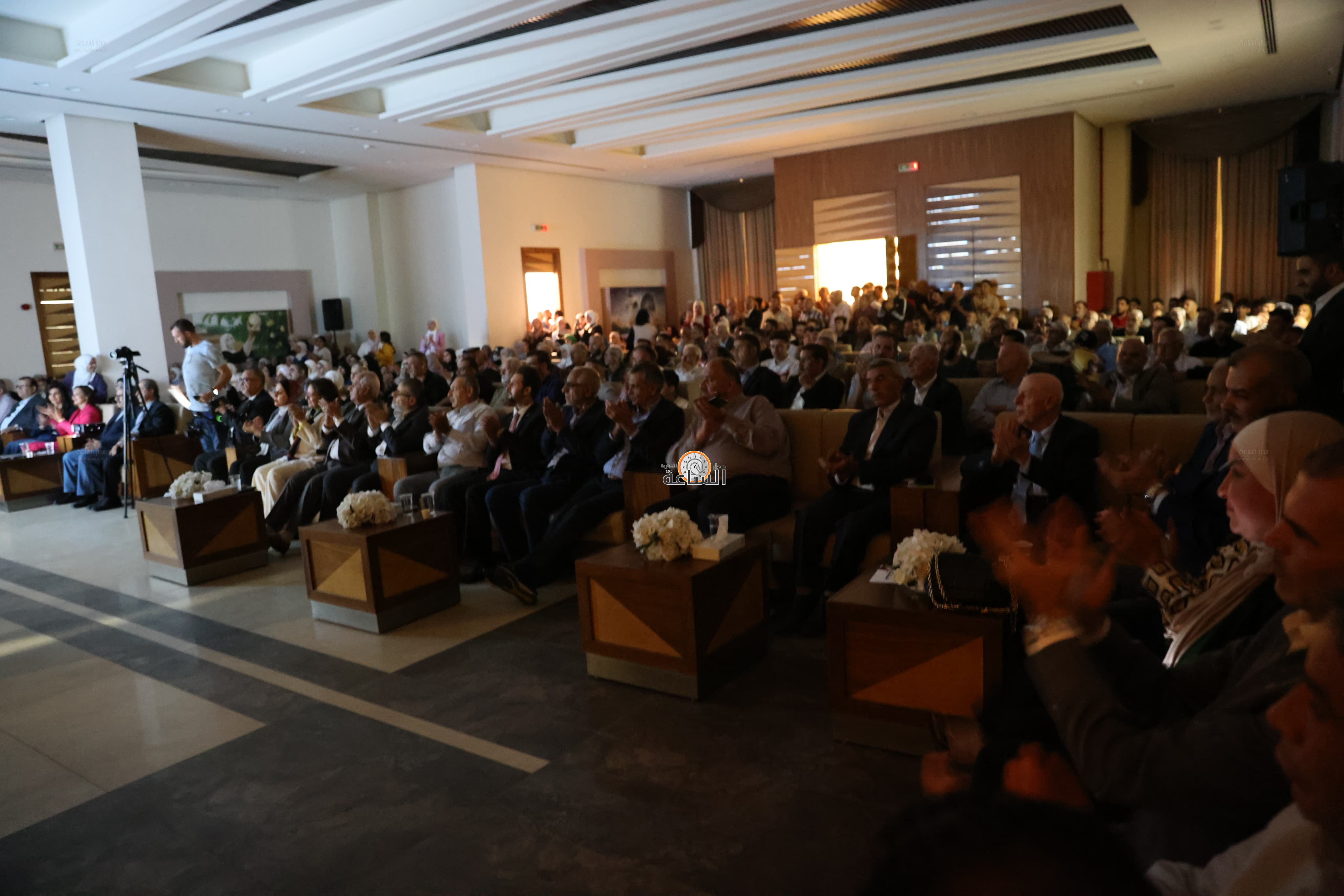 Madar Al-Saa Images 0.052290331591546835