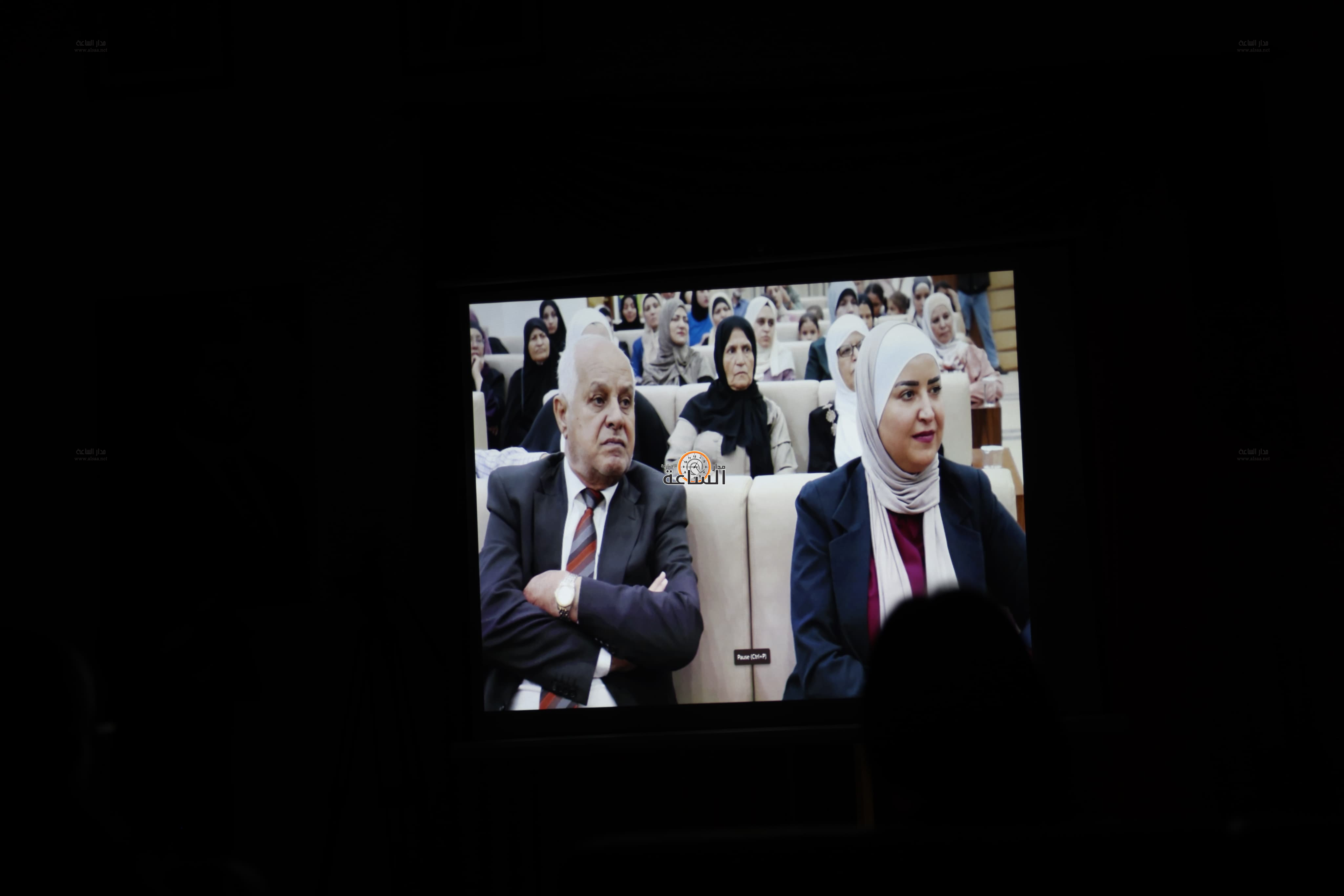 Madar Al-Saa Images 0.04334707159095785