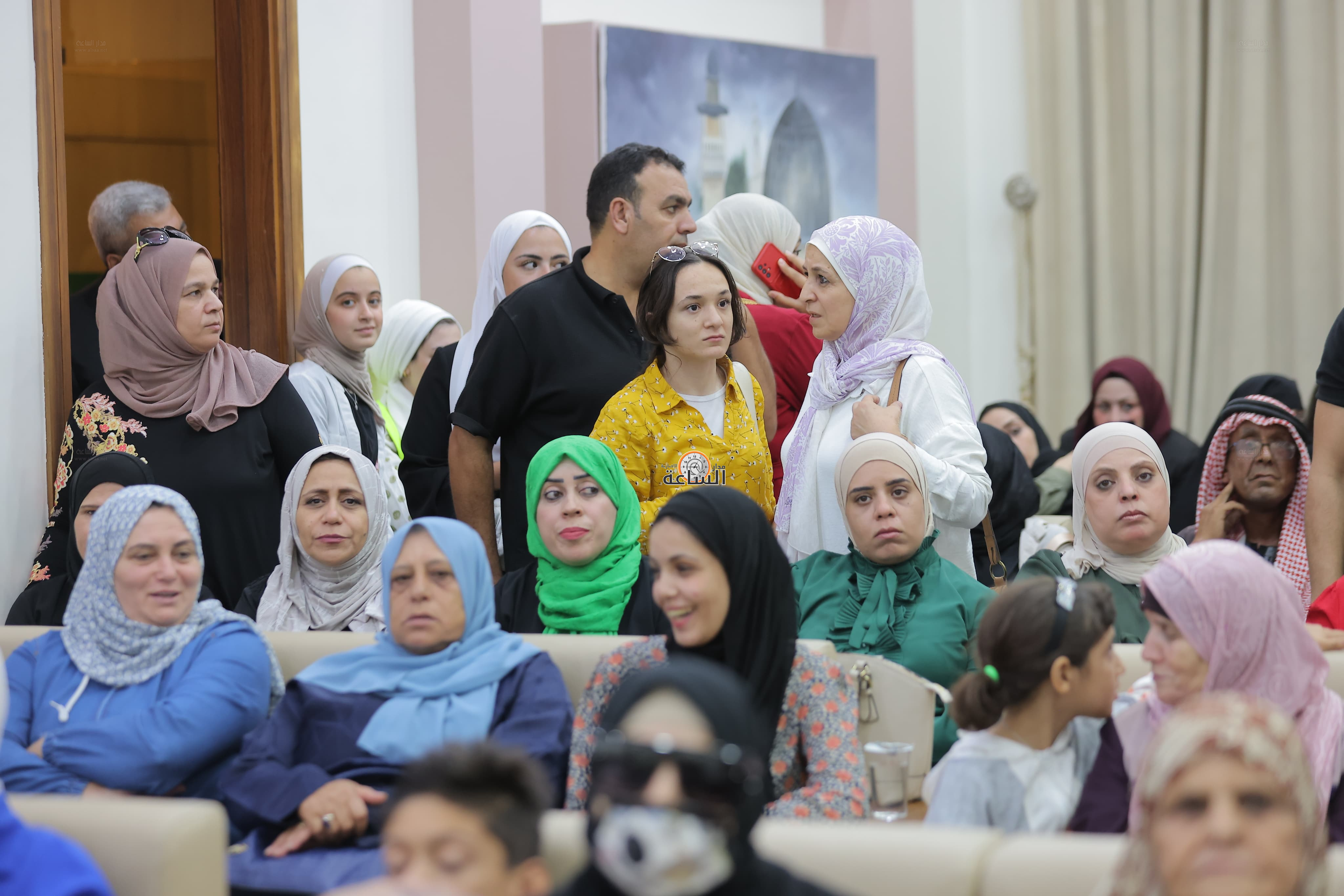 Madar Al-Saa Images 0.20805752648673992