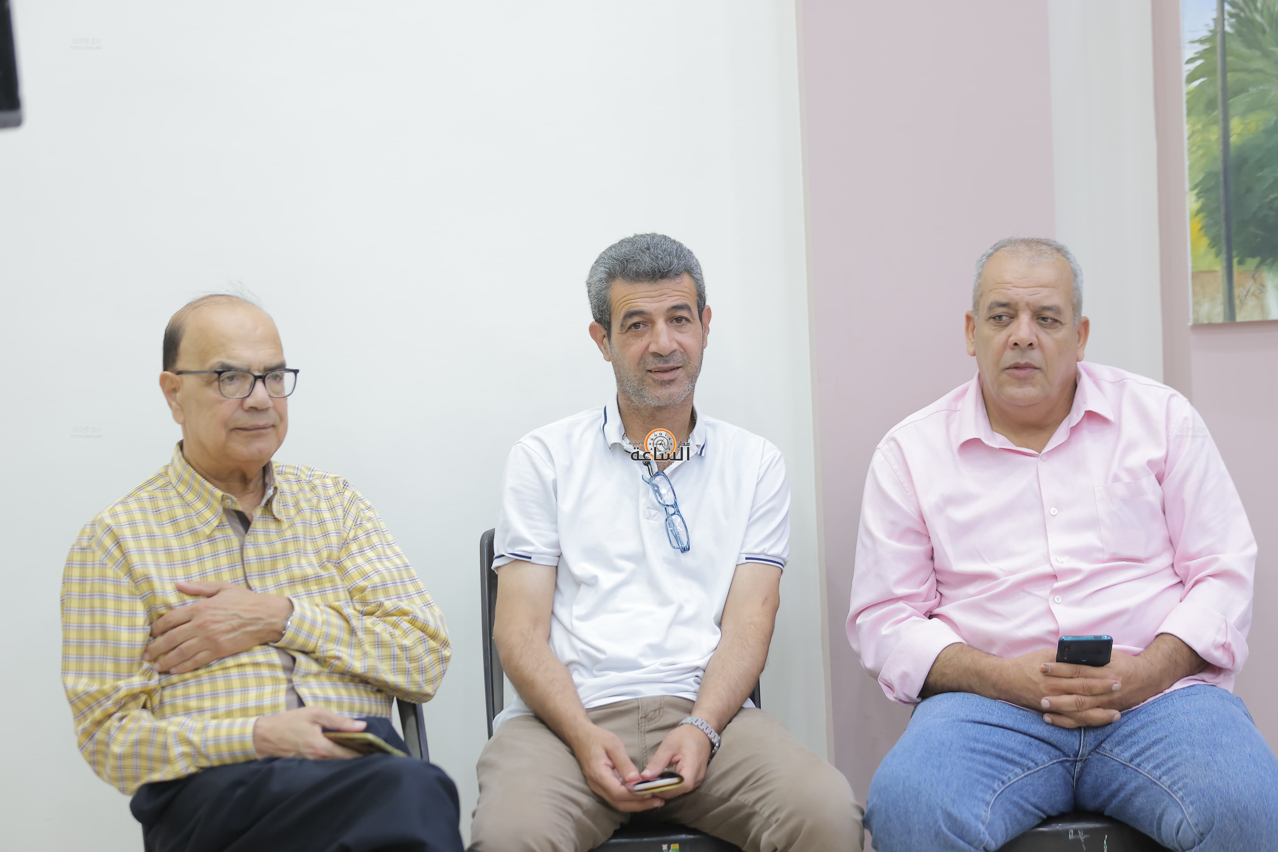 Madar Al-Saa Images 0.32402324511321434