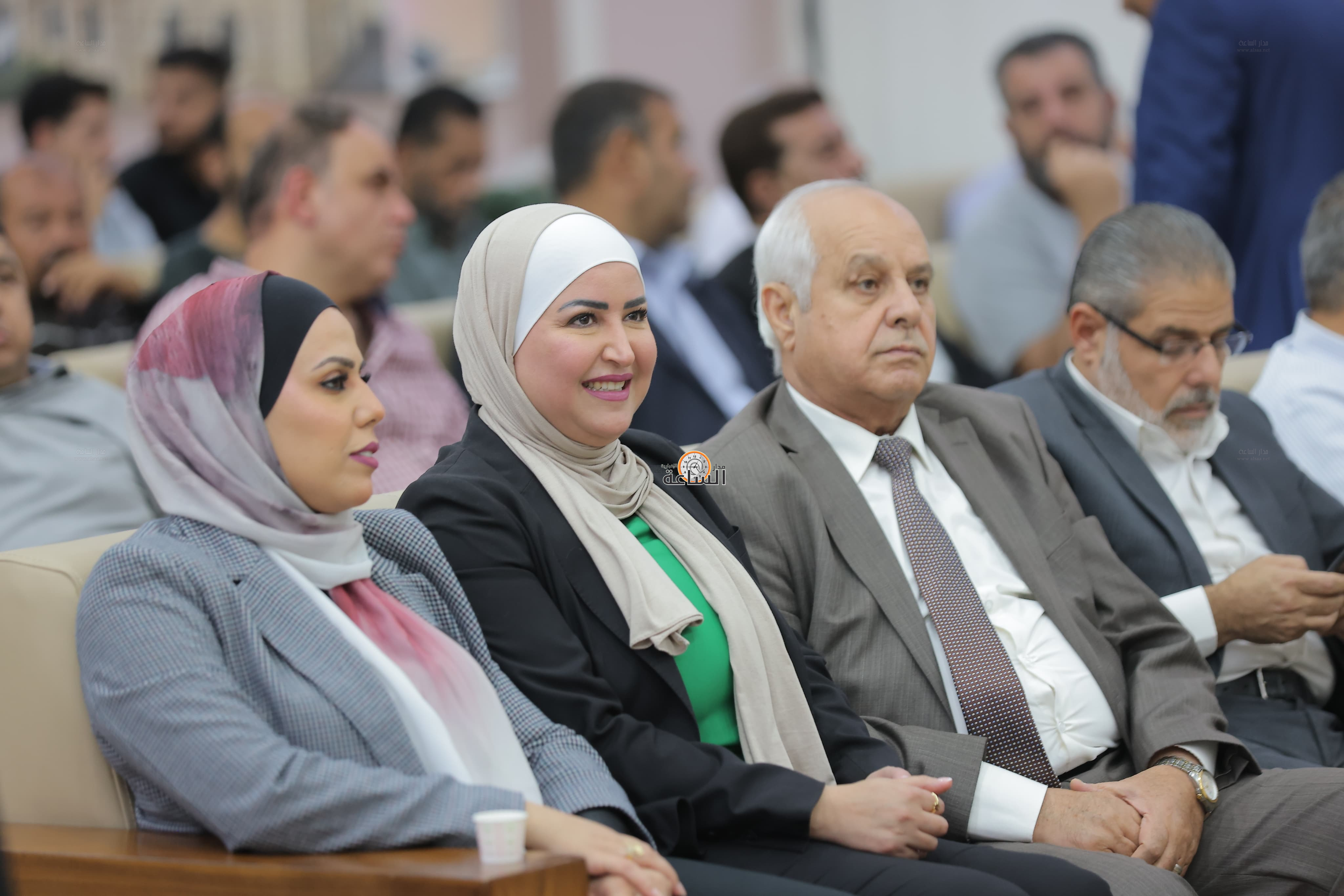 Madar Al-Saa Images 0.1548625231016174