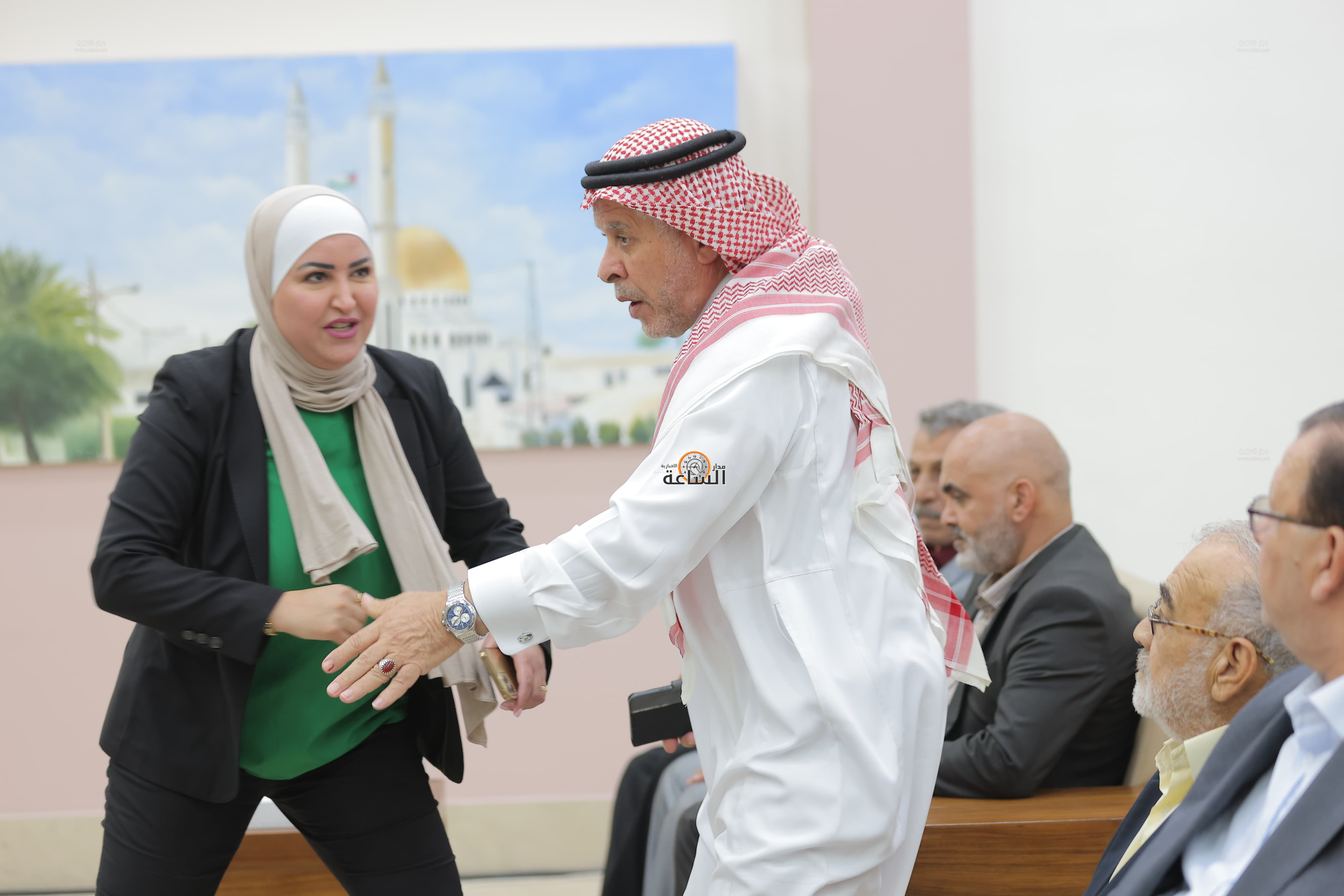 Madar Al-Saa Images 0.53548924627624