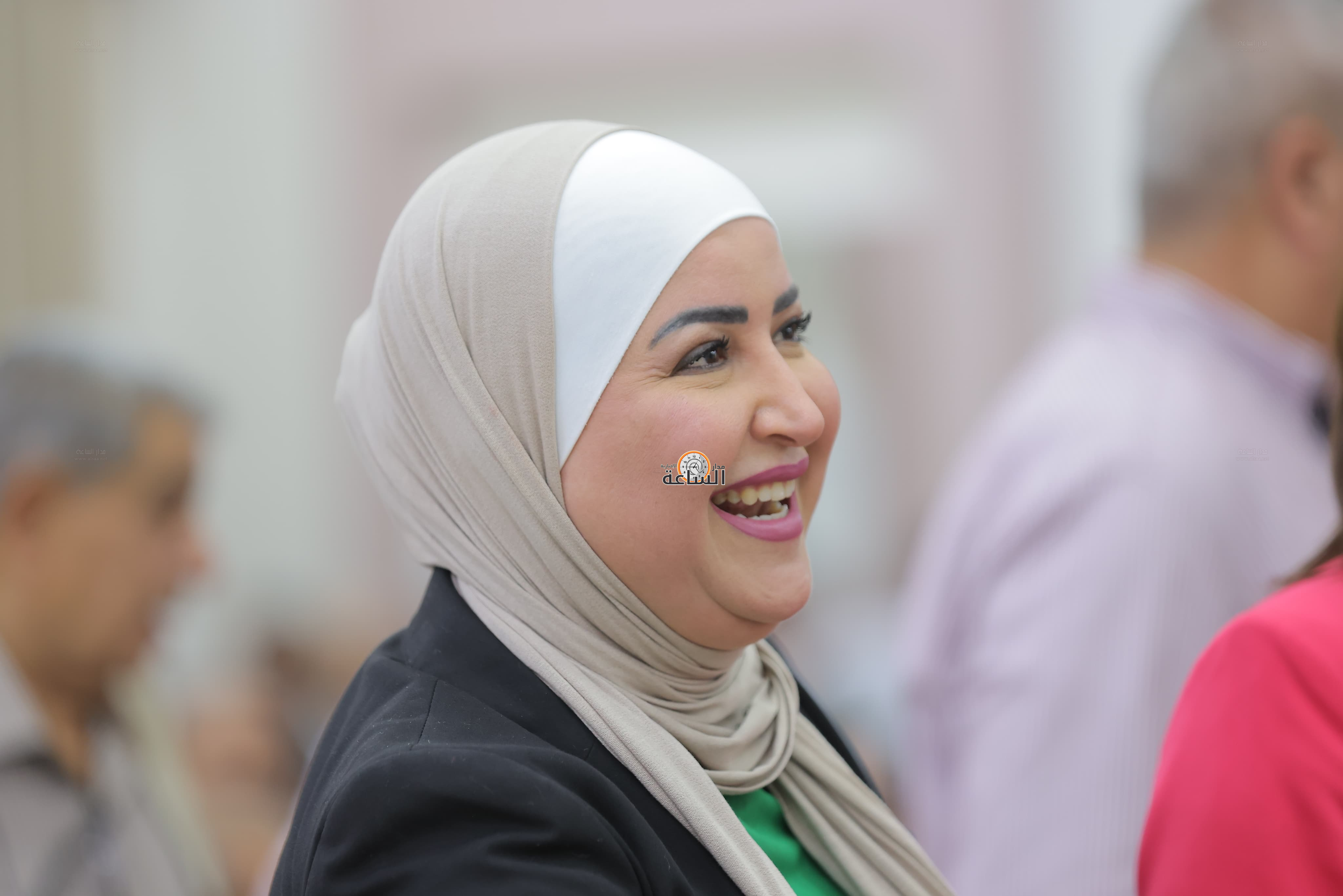 Madar Al-Saa Images 0.8659045644329457