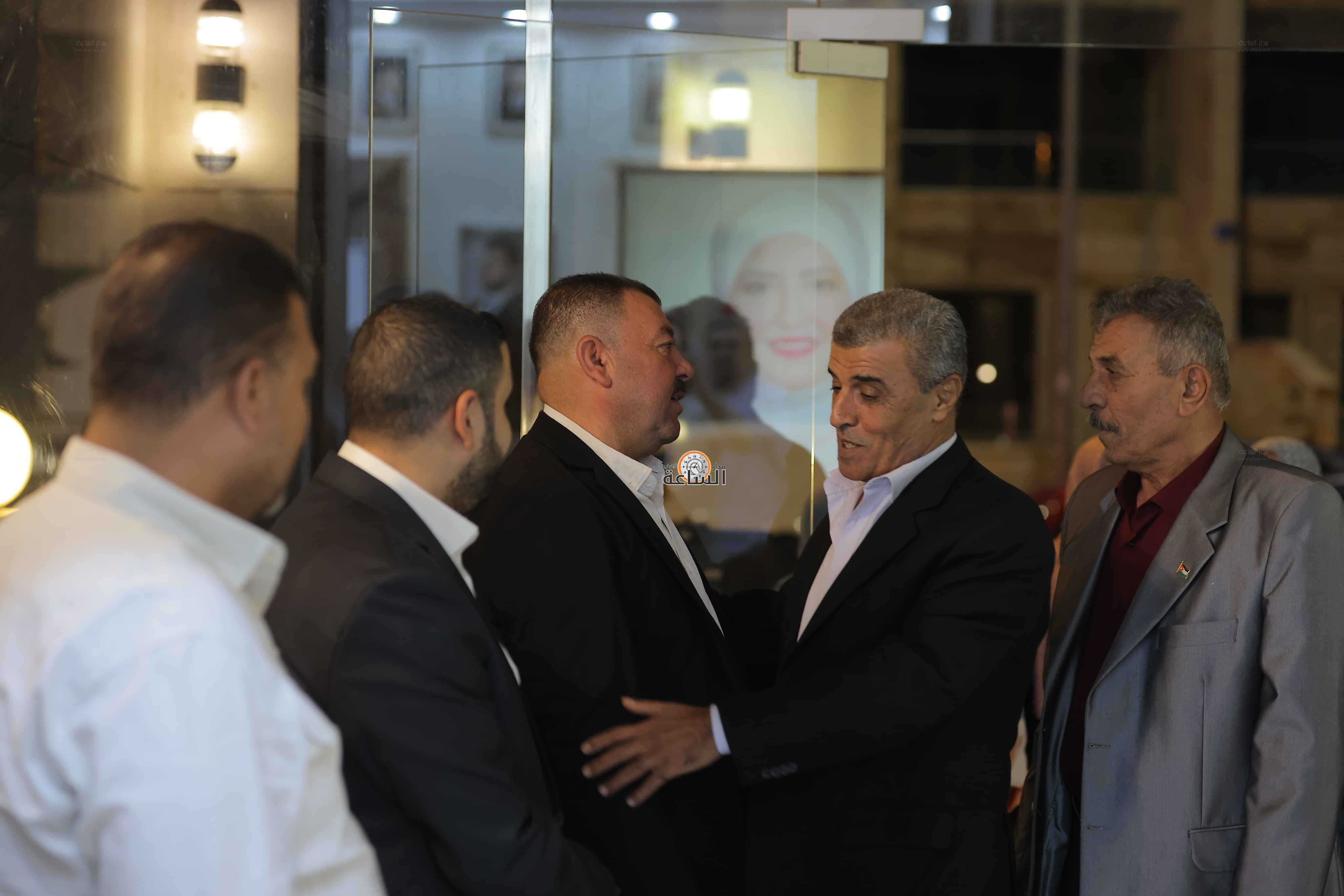 Madar Al-Saa Images 0.4025044955014516