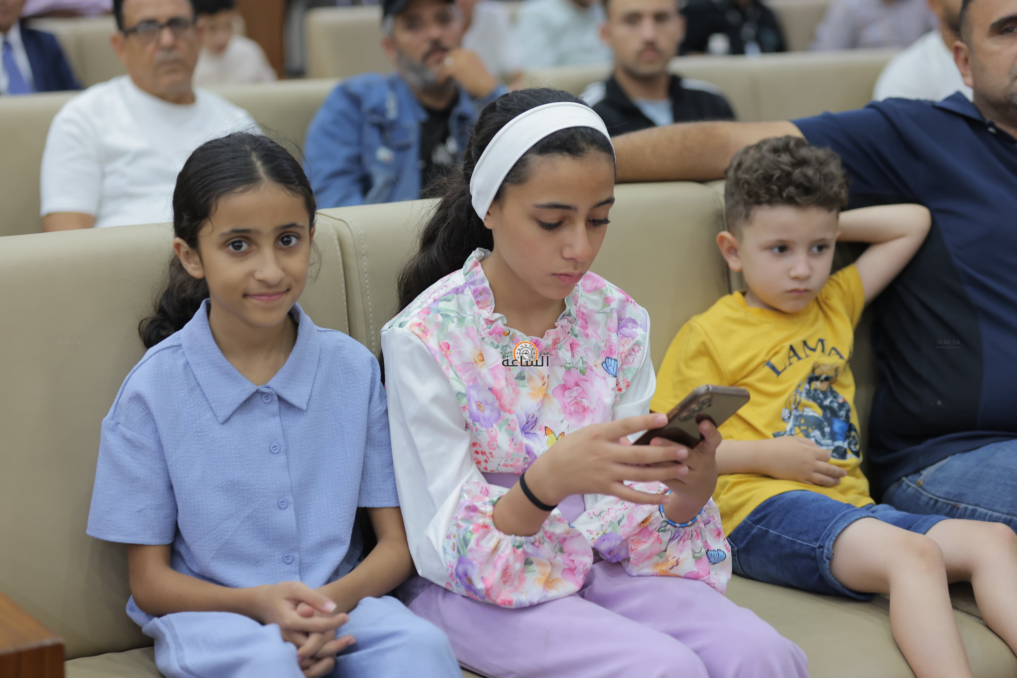 Madar Al-Saa Images 0.825231490343131