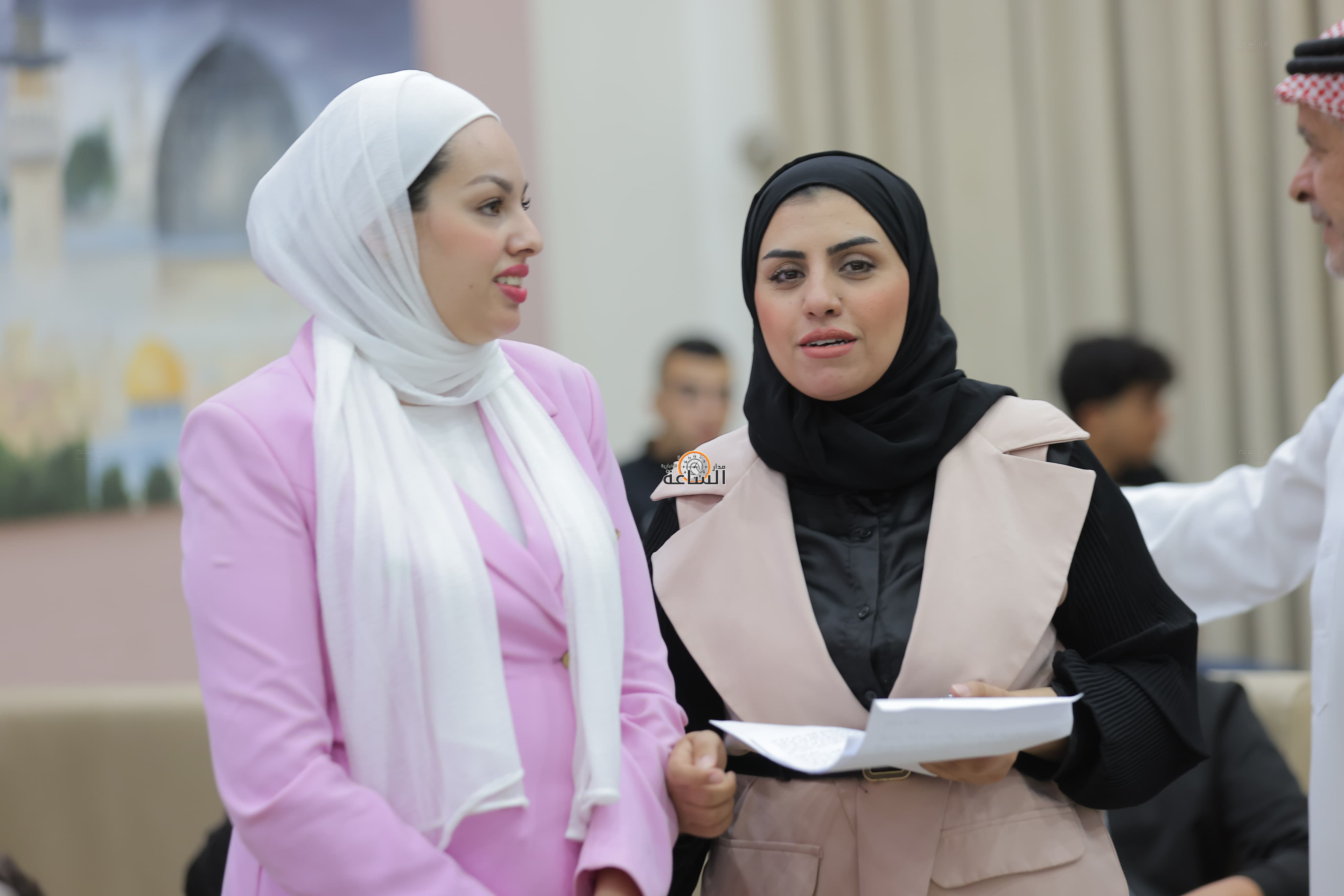 Madar Al-Saa Images 0.8993356889000399