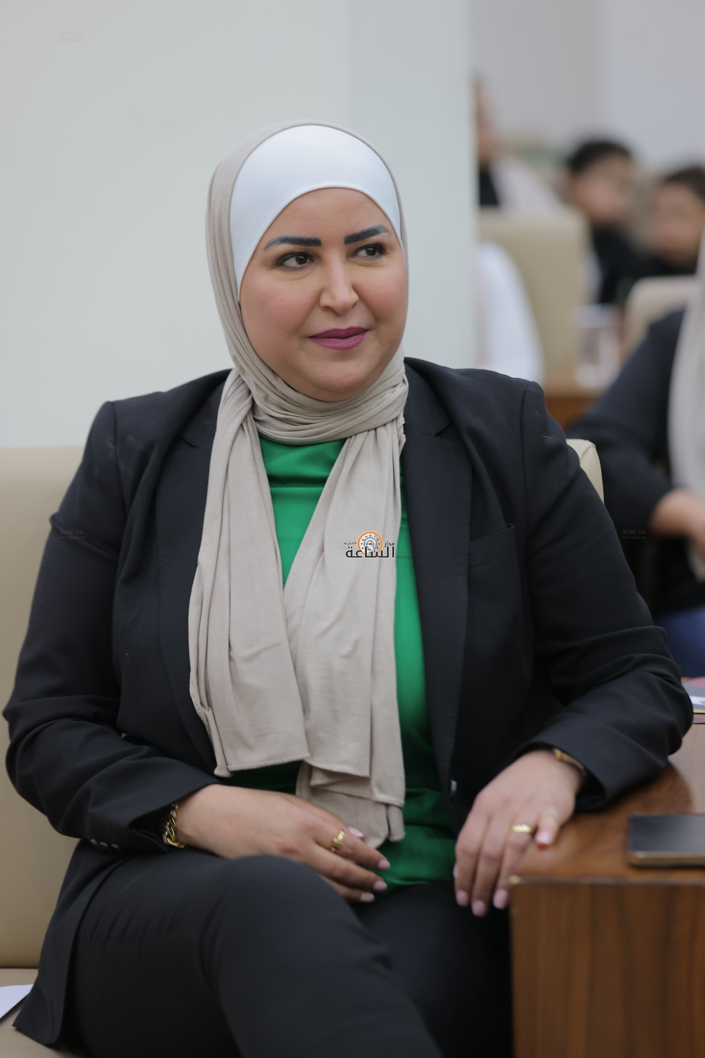 Madar Al-Saa Images 0.9836213664706621