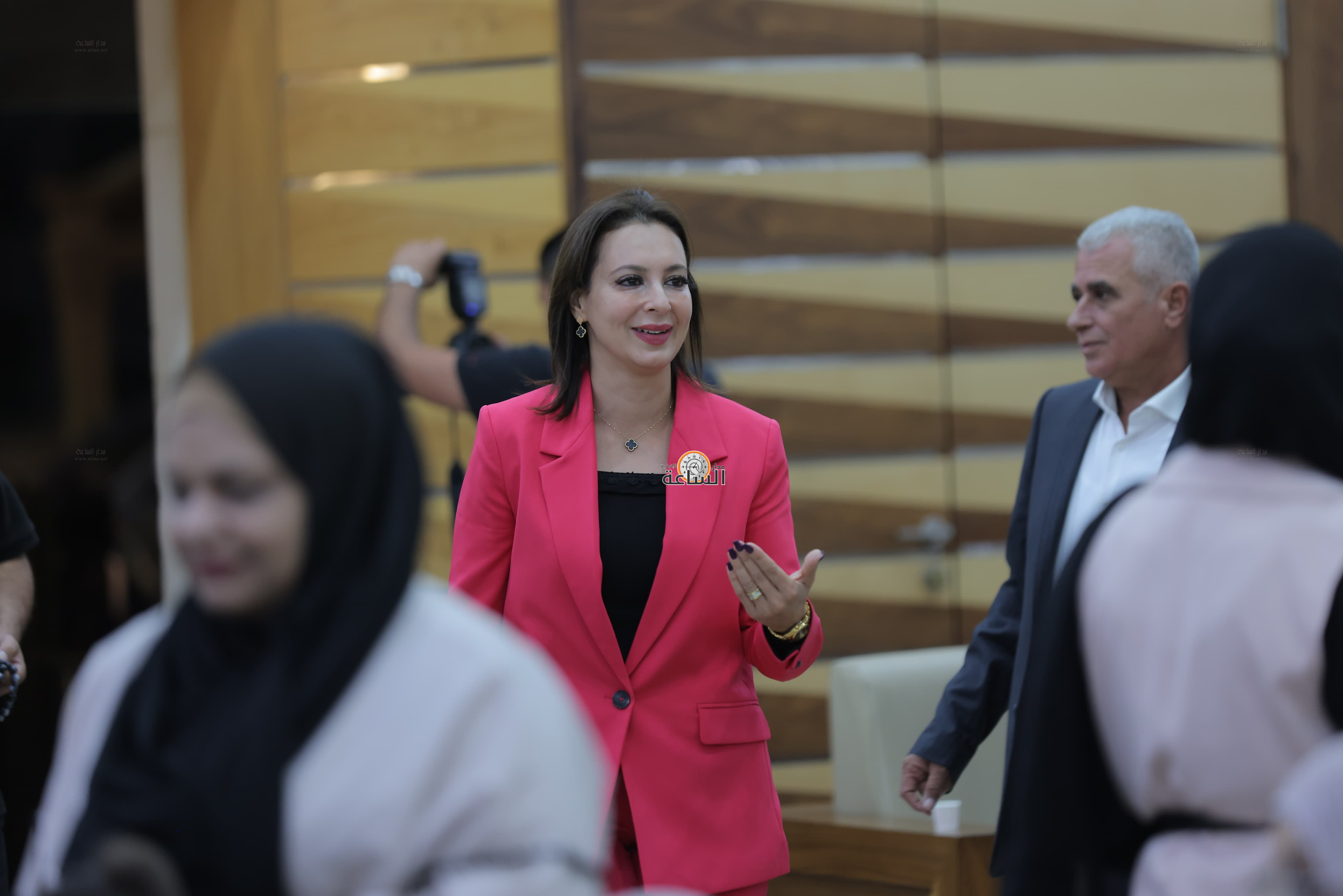 Madar Al-Saa Images 0.7346732517643888