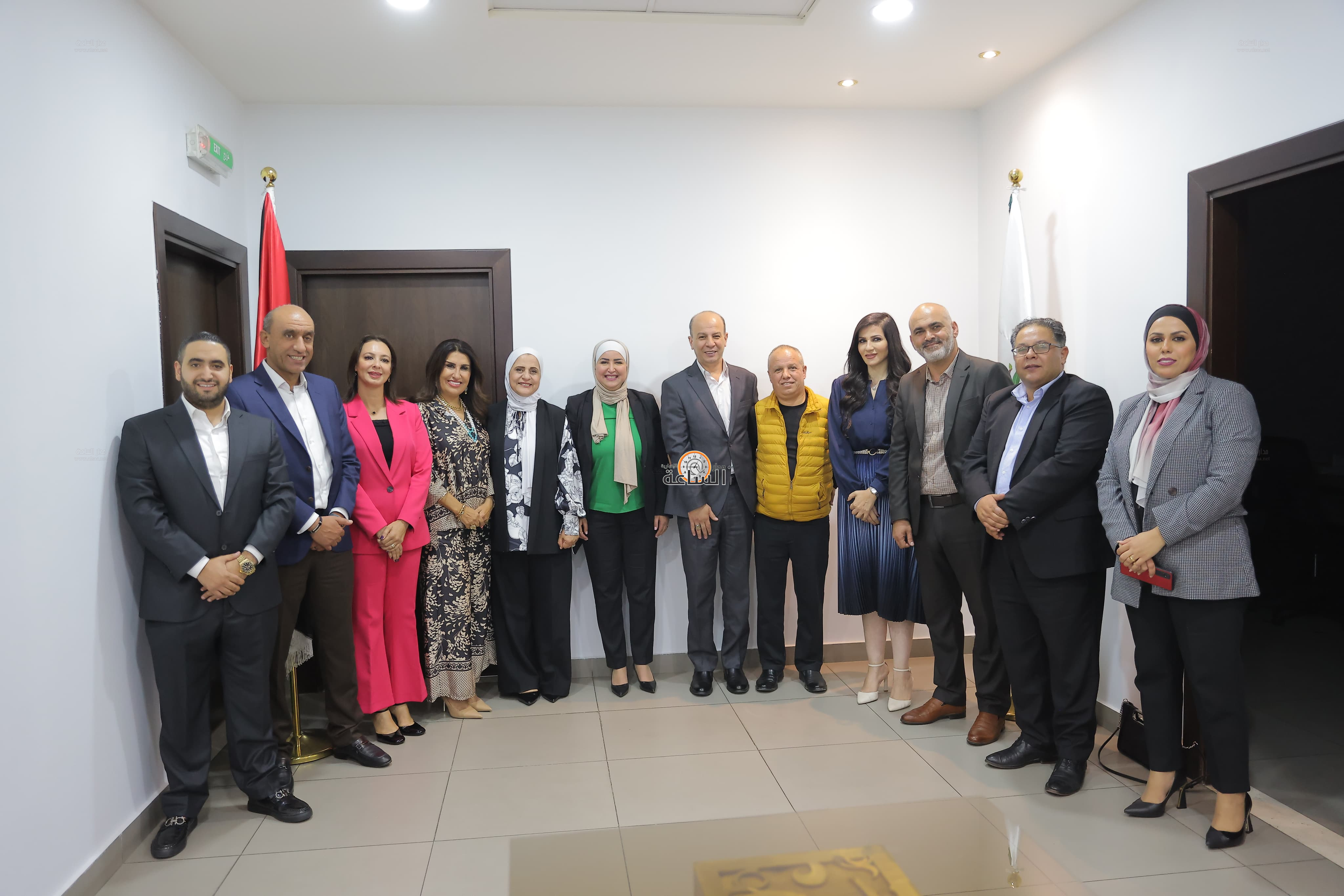 Madar Al-Saa Images 0.6351522114169794