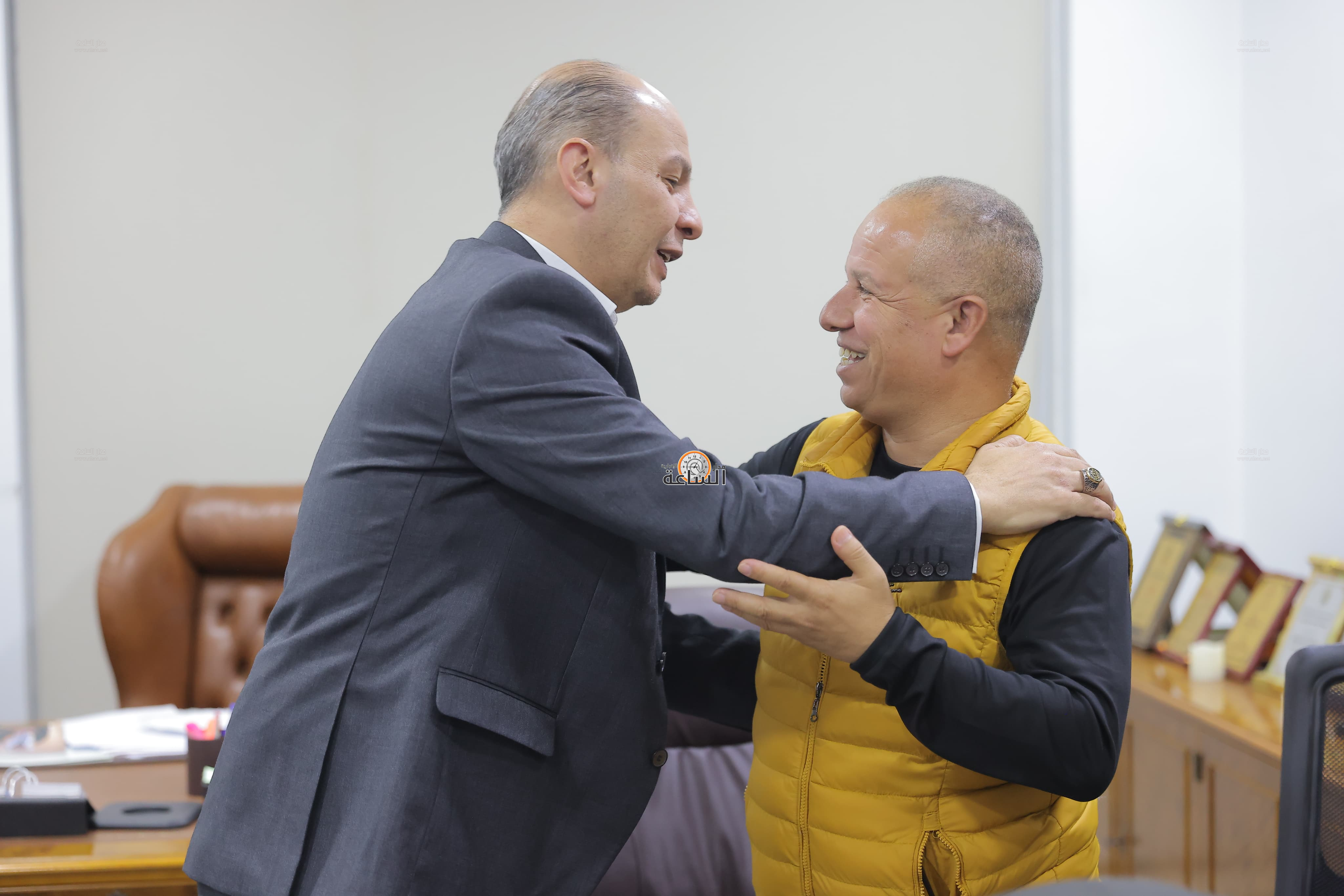 Madar Al-Saa Images 0.055810586249114724