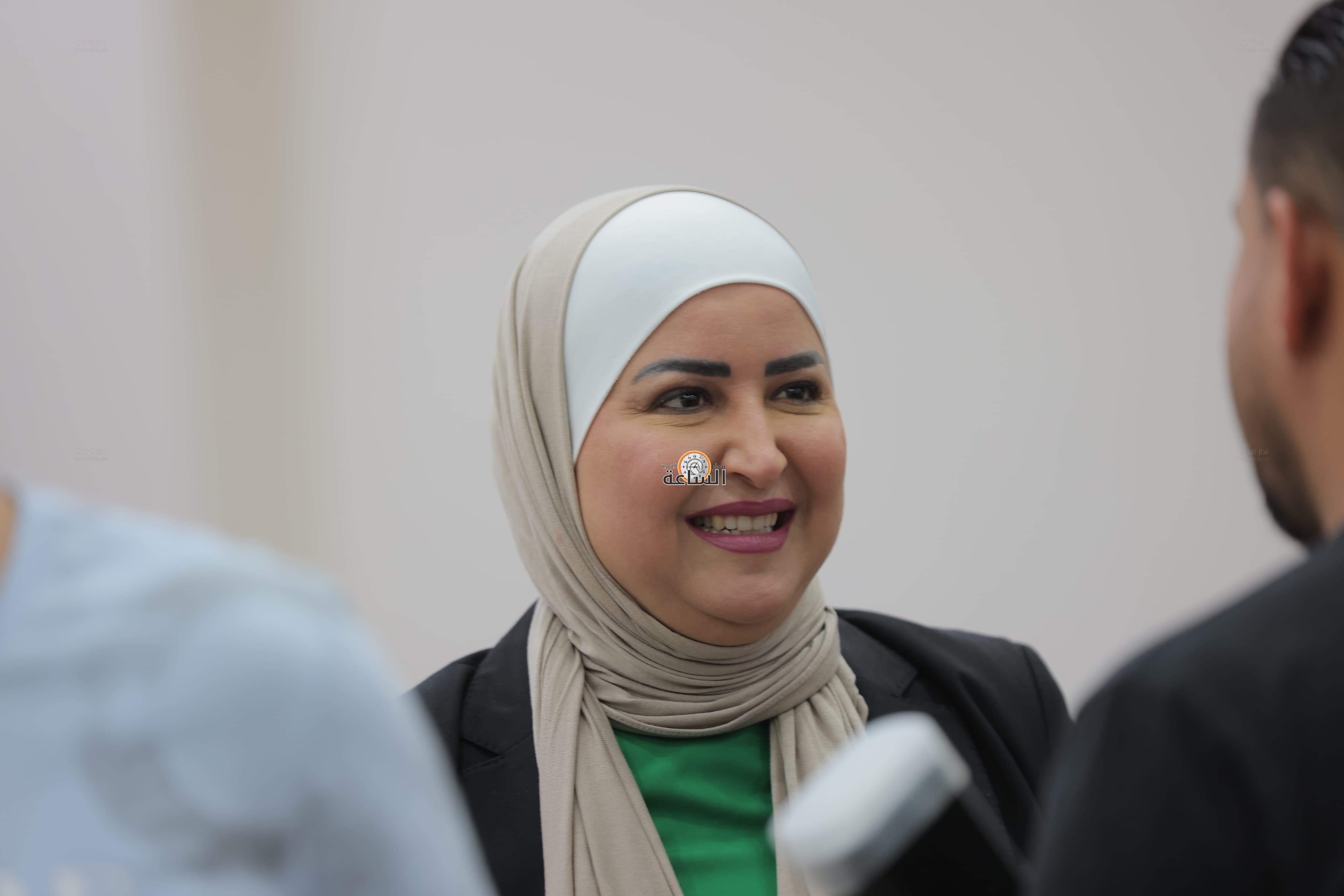 Madar Al-Saa Images 0.5335404218057715