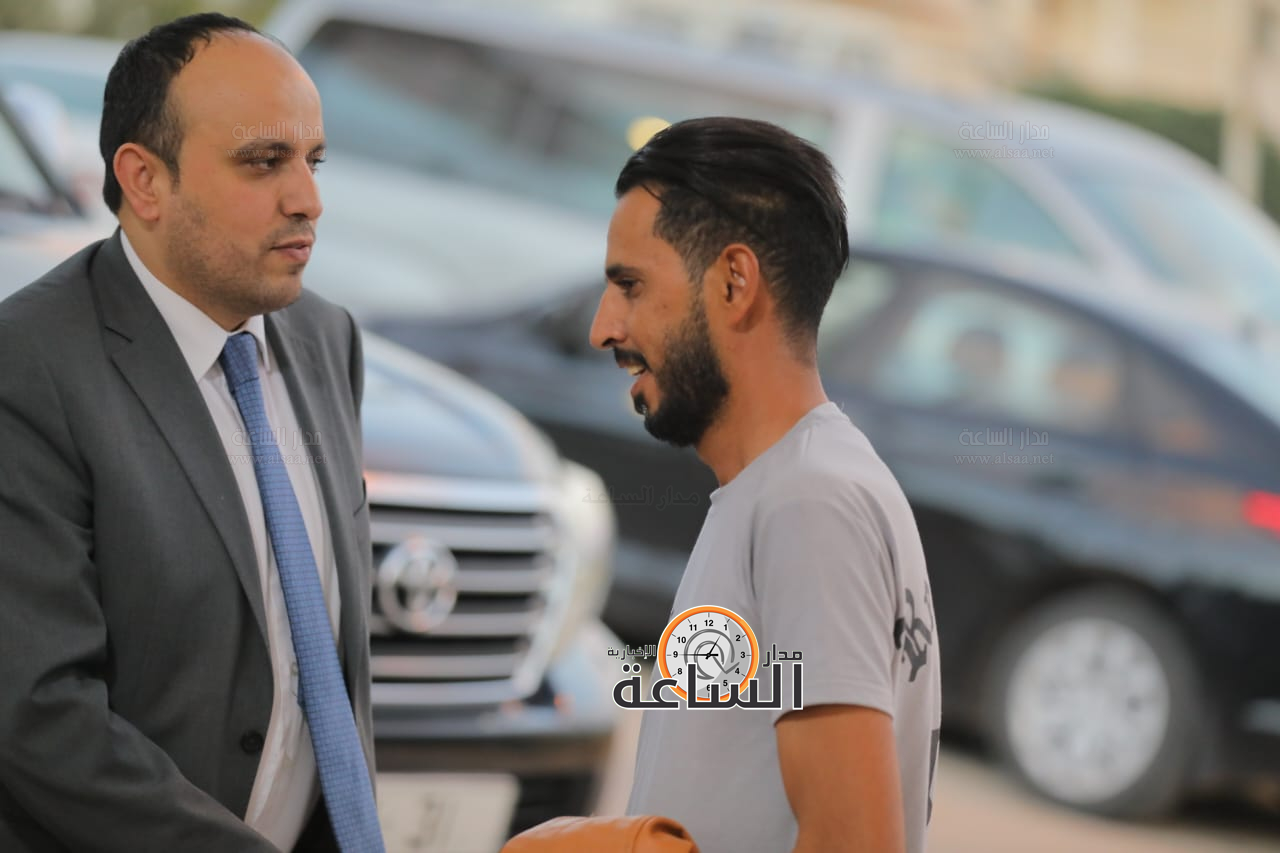 Madar Al-Saa Images 0.6375439409860022