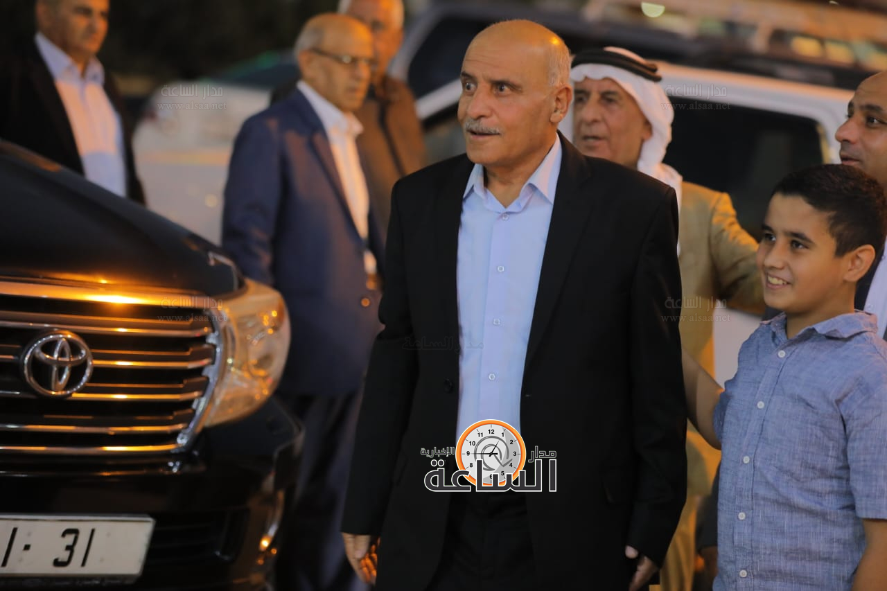 Madar Al-Saa Images 0.004515872330813631