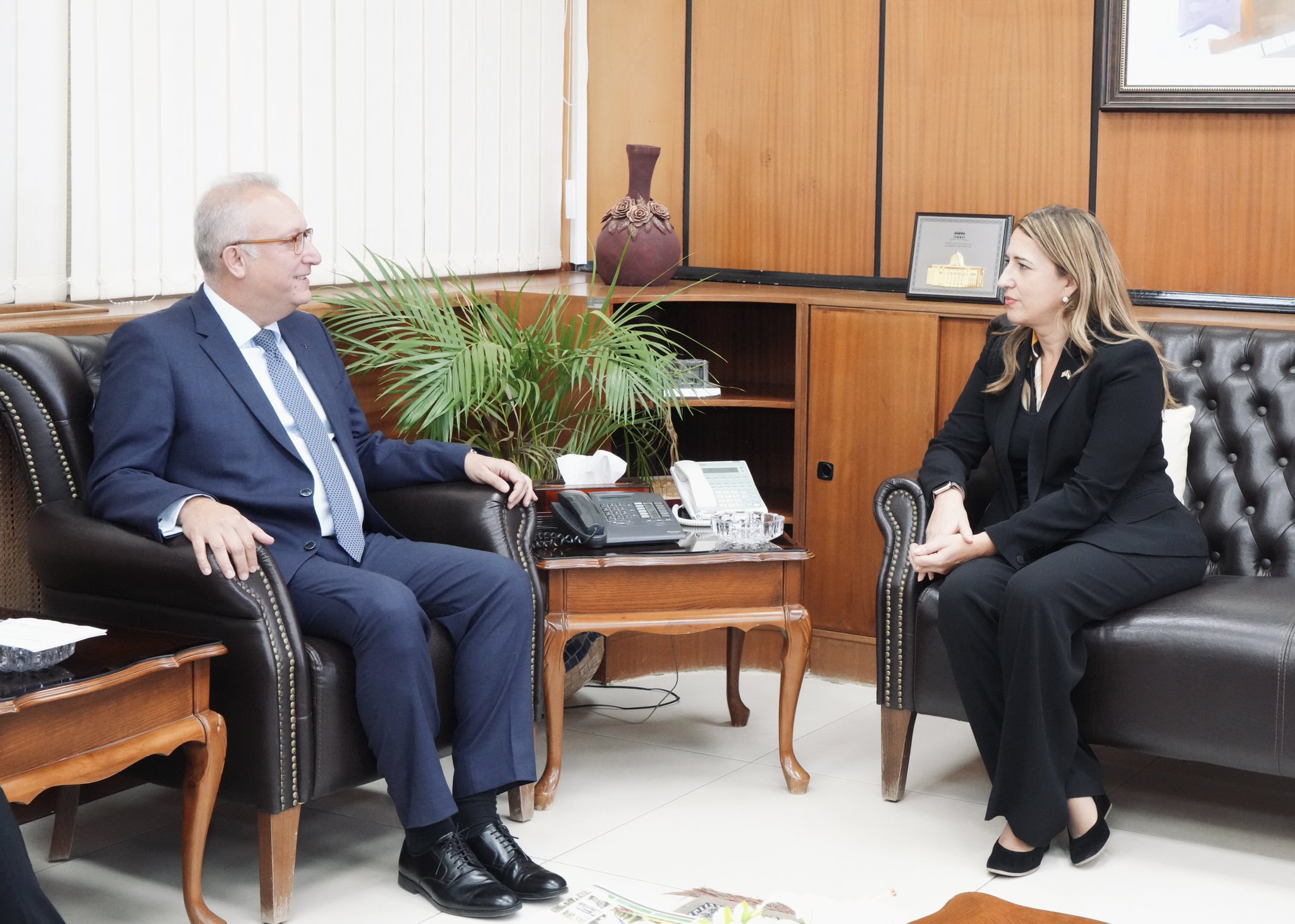 Madar Al-Saa Images 0.6731078249261022