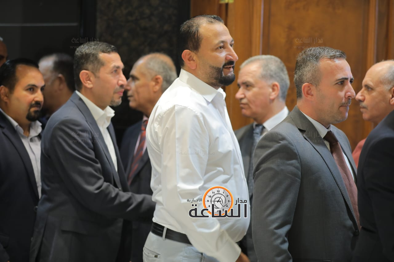 Madar Al-Saa Images 0.21494860640114122