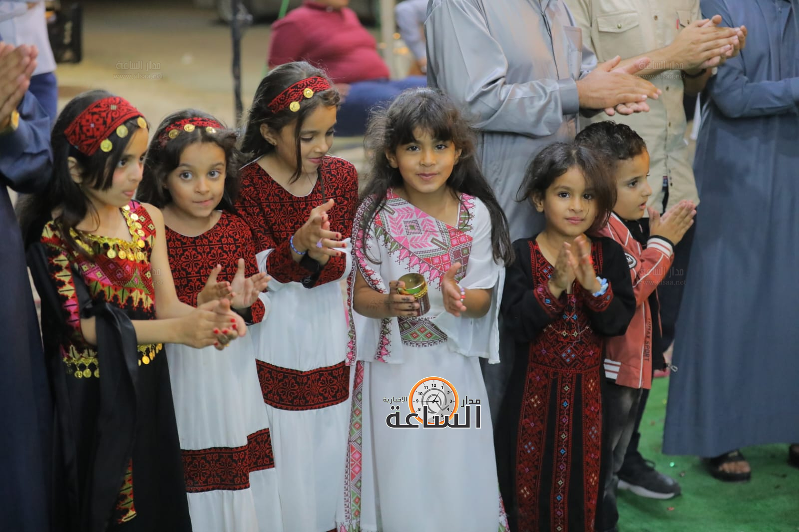 Madar Al-Saa Images 0.2586995354248842