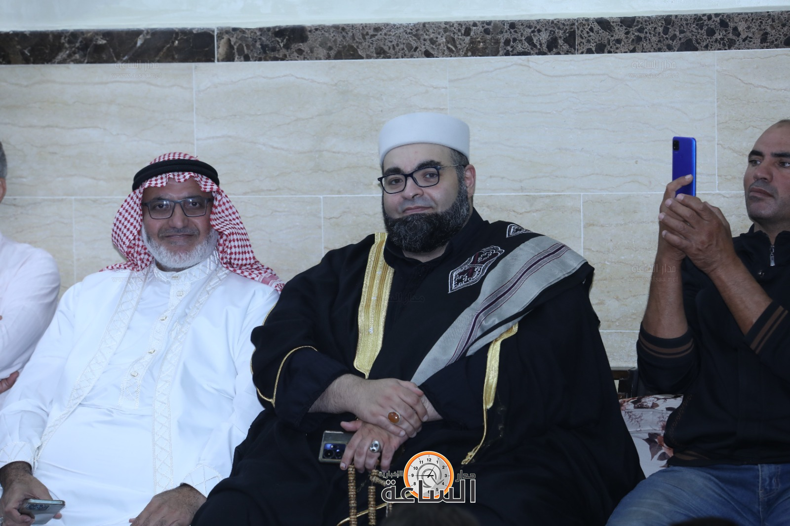 Madar Al-Saa Images 0.376618389558409