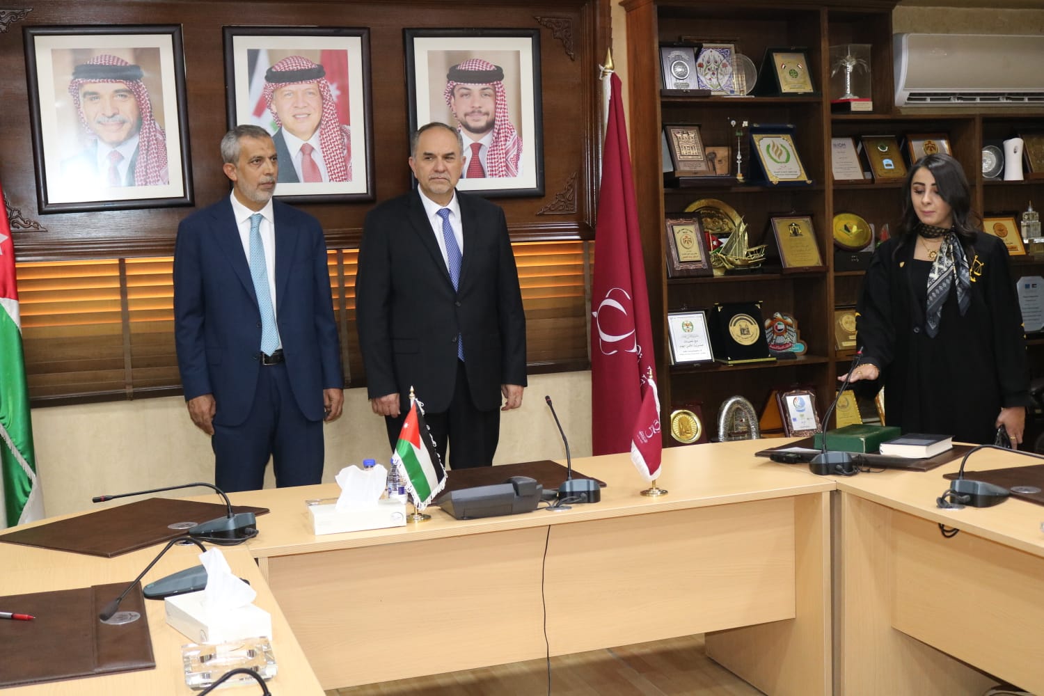 Madar Al-Saa Images 0.25687572431886174