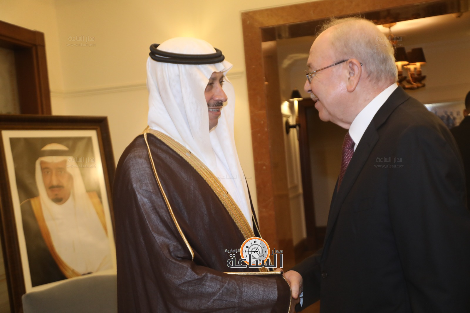 Madar Al-Saa Images 0.5379034055723548