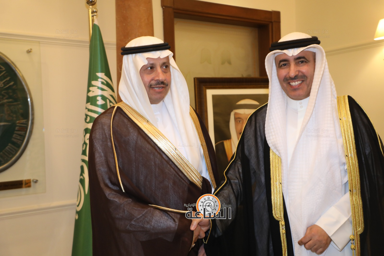 Madar Al-Saa Images 0.18263923711589314