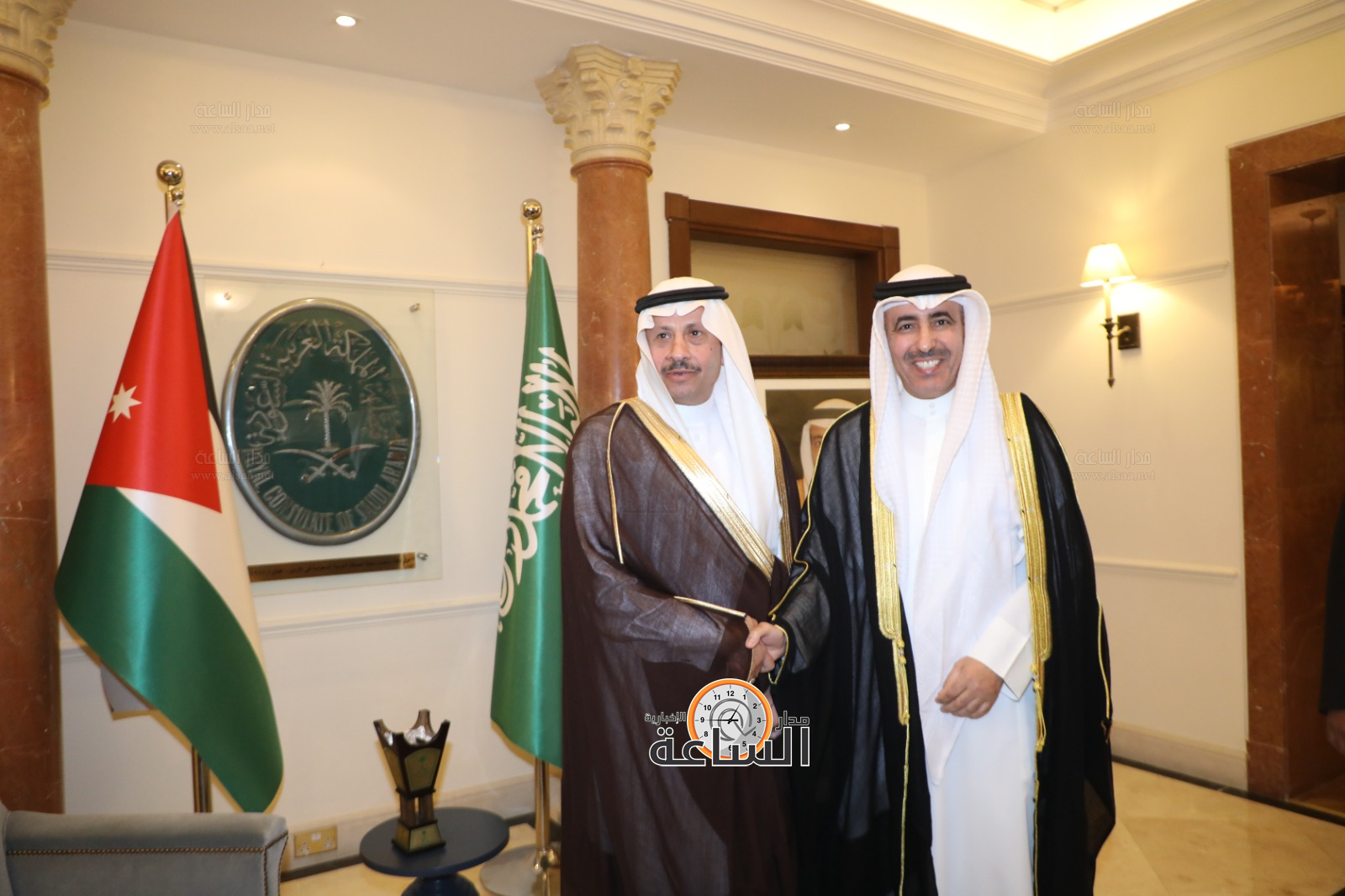 Madar Al-Saa Images 0.44230954143778956