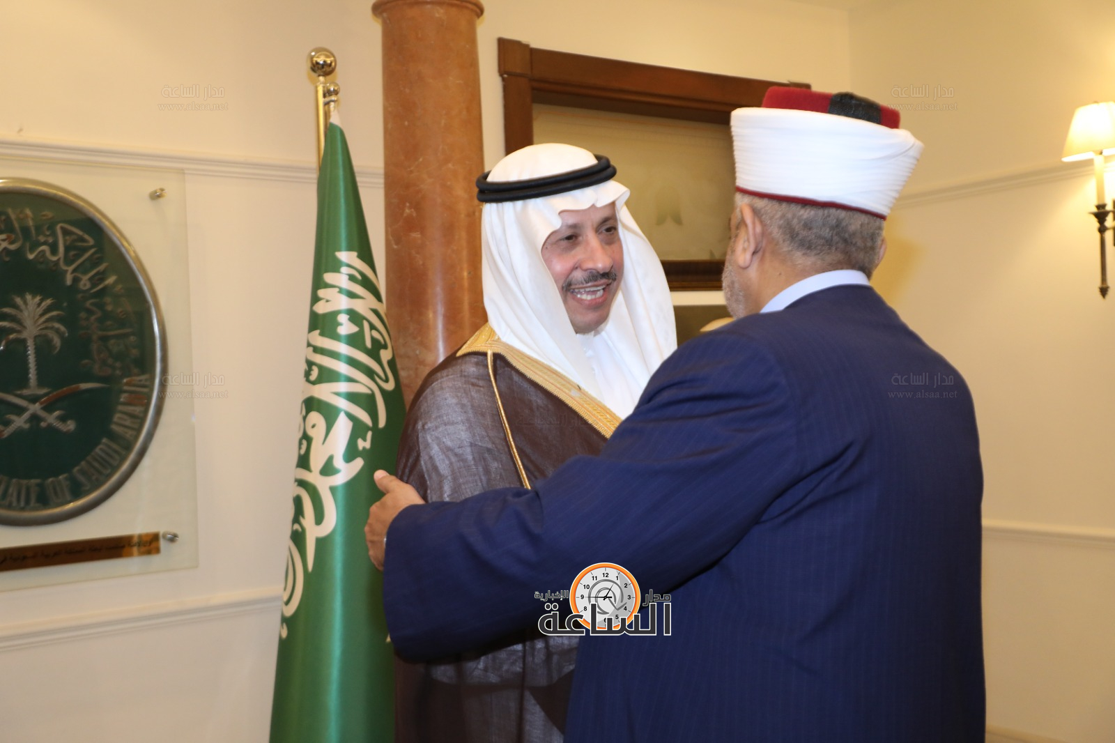 Madar Al-Saa Images 0.9349613165368611