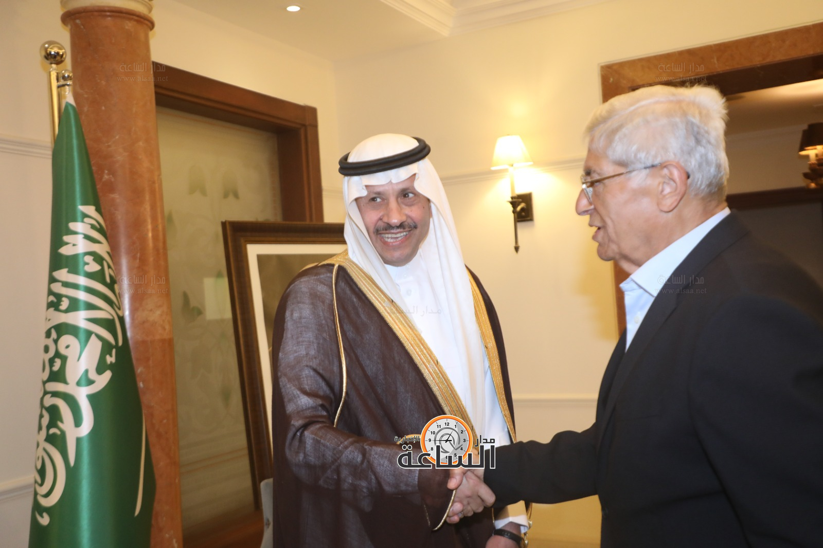 Madar Al-Saa Images 0.554793824304239