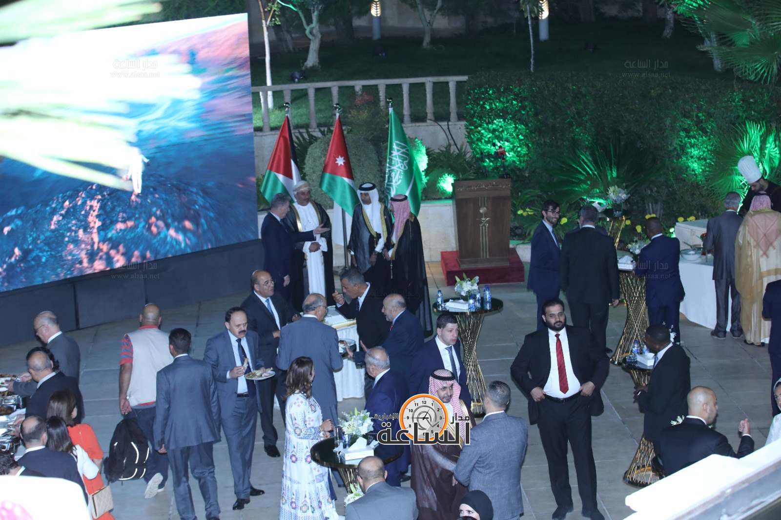 Madar Al-Saa Images 0.1690494876775428