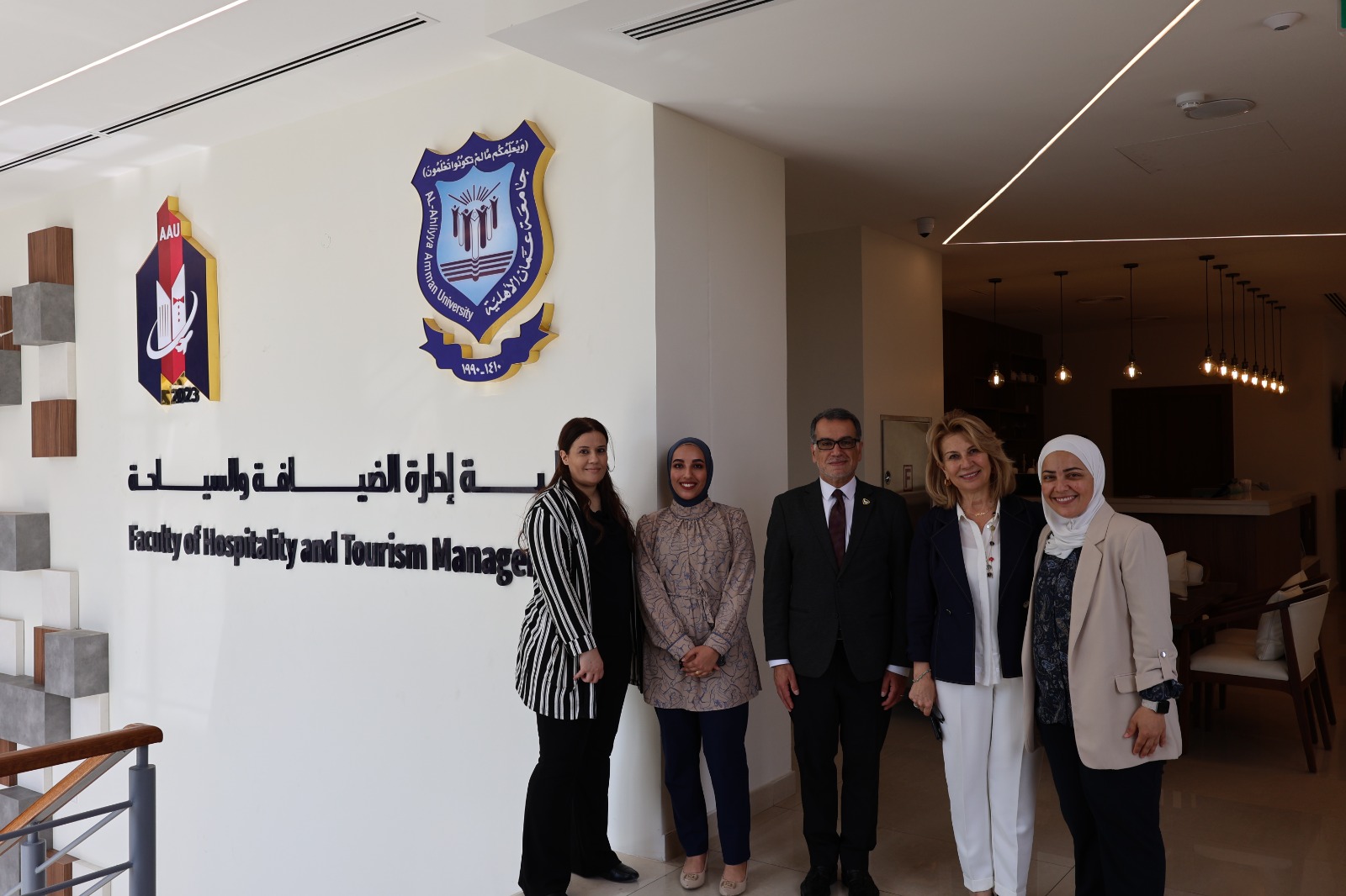 Madar Al-Saa Images 0.8730356068229919