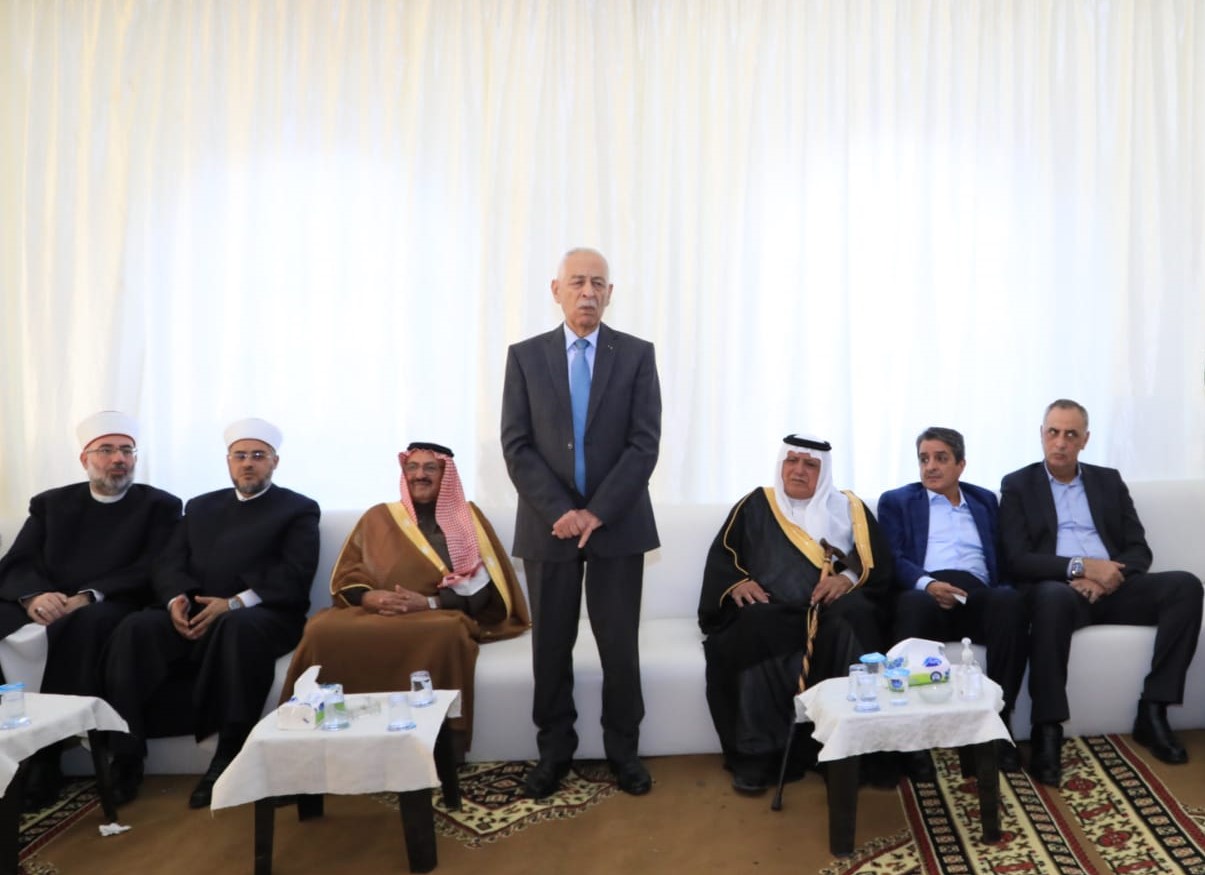 Madar Al-Saa Images 0.4266165075176285