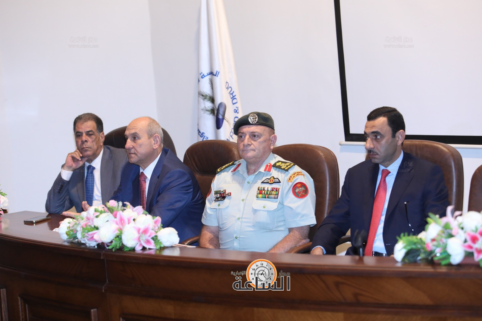 Madar Al-Saa Images 0.39372612398993834