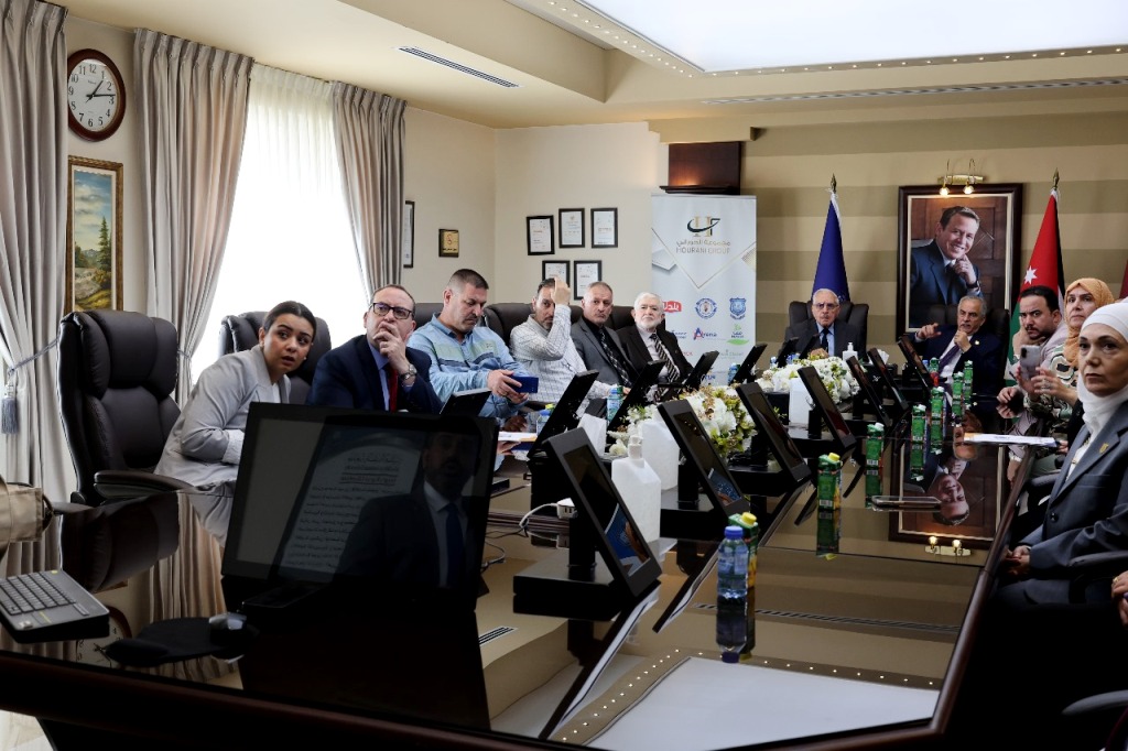 Madar Al-Saa Images 0.8970165358060158