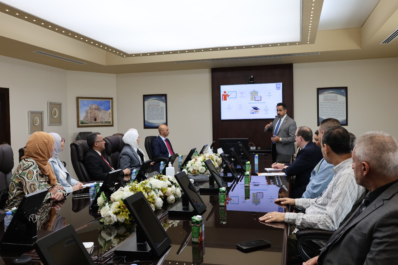 Madar Al-Saa Images 0.301342176658143