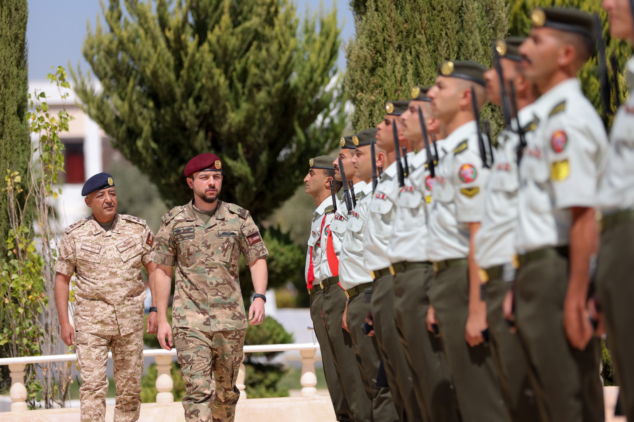 Madar Al-Saa Images 0.4673409388202079