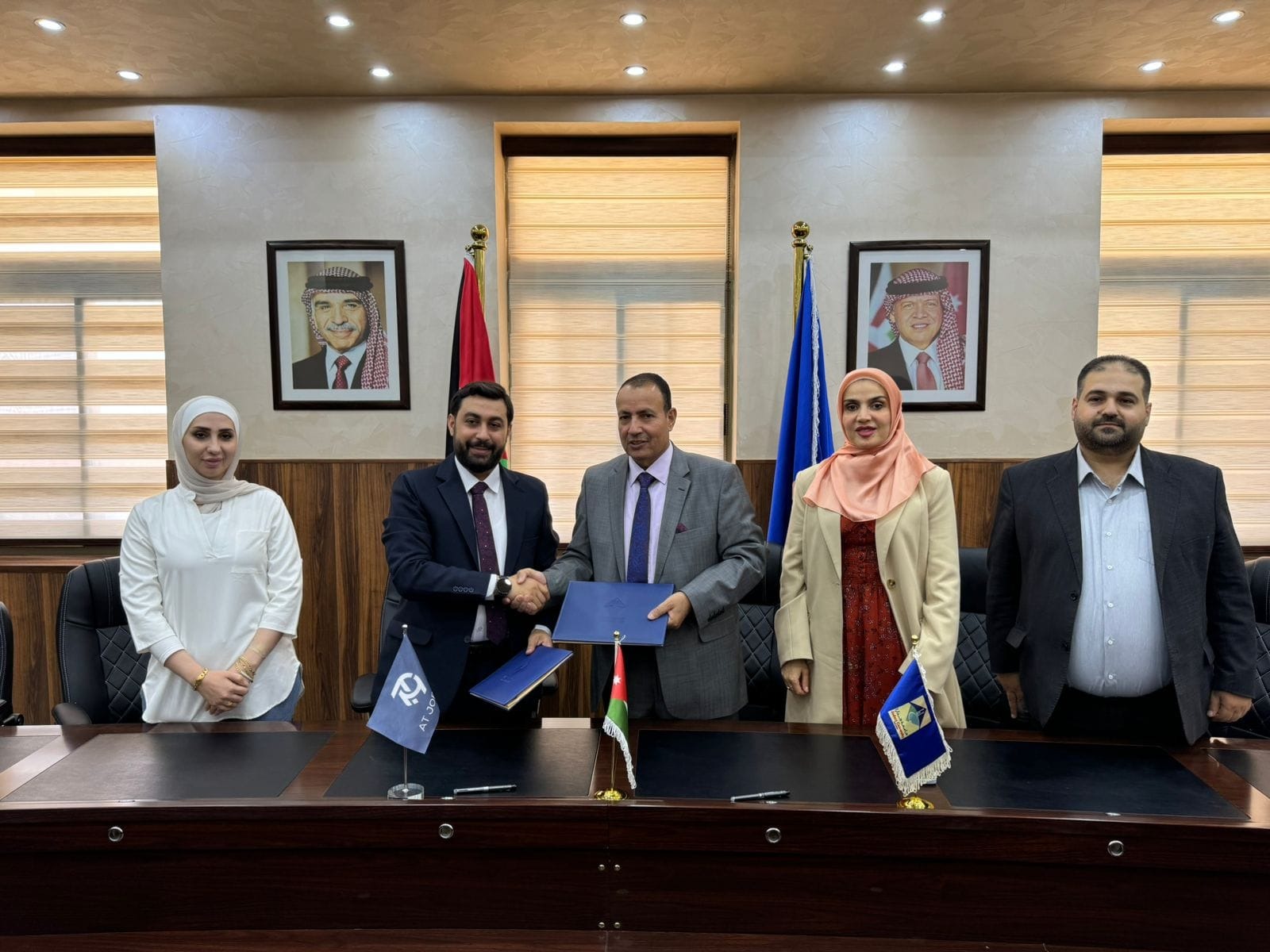 Madar Al-Saa Images 0.682976011134278