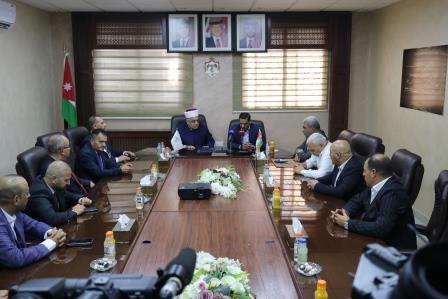 Madar Al-Saa Images 0.3569461837068637