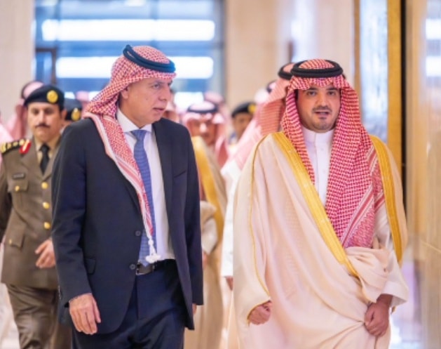 Madar Al-Saa Images 0.9806610897162245