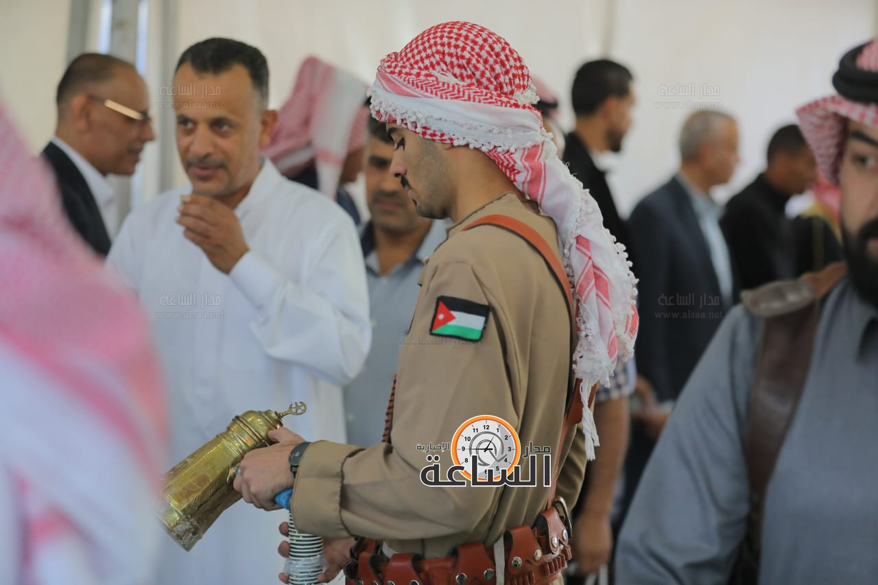 Madar Al-Saa Images 0.7468373895009293