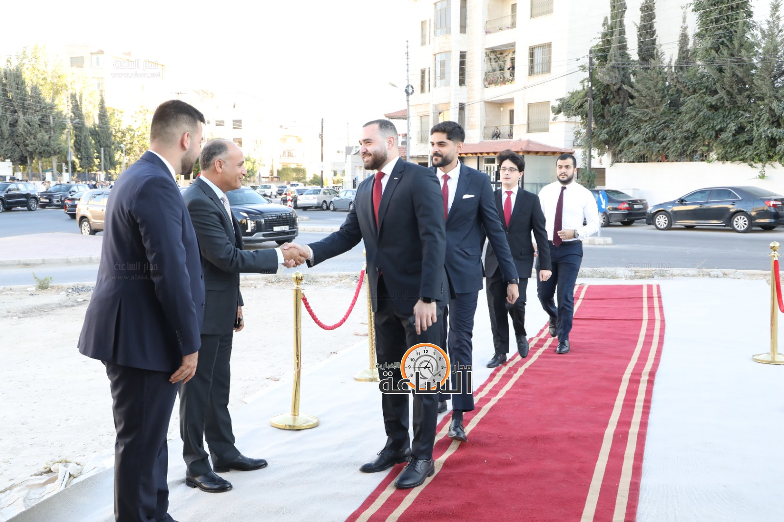 Madar Al-Saa Images 0.02630388214503676