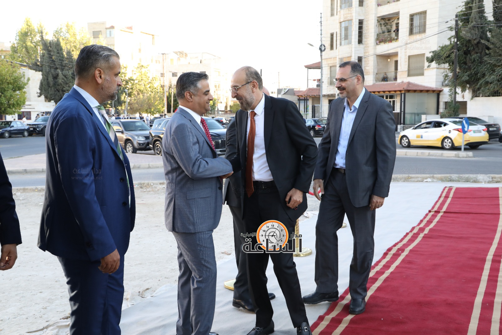 Madar Al-Saa Images 0.4075075997663071