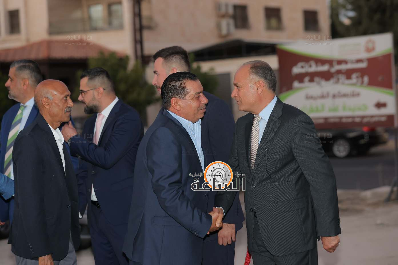 Madar Al-Saa Images 0.08226272436158011