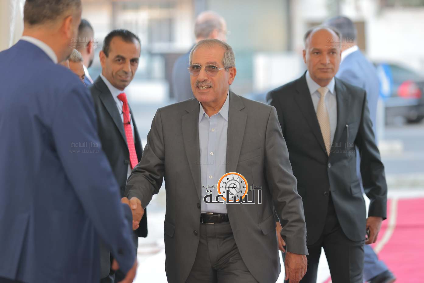 Madar Al-Saa Images 0.9484440308173889