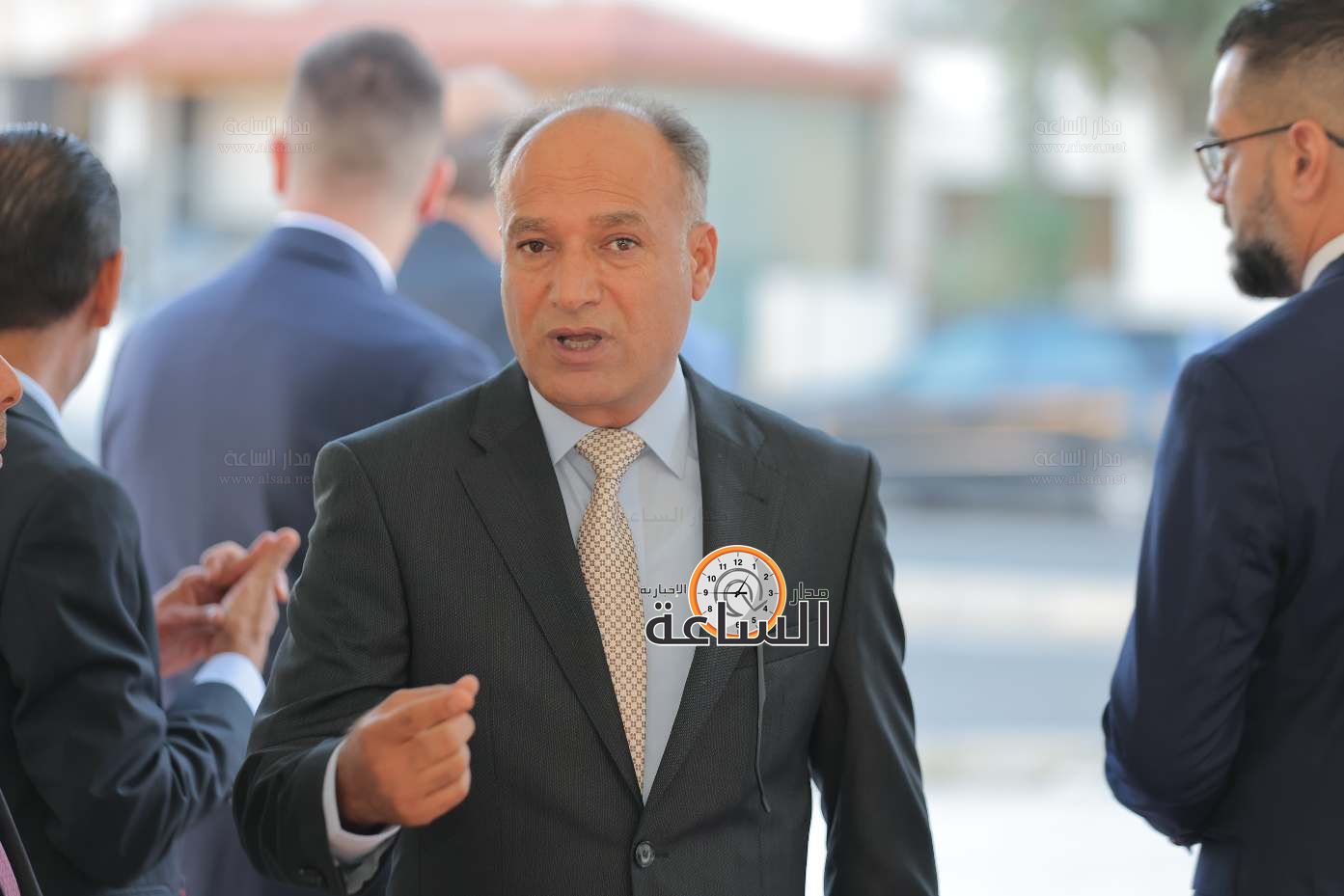 Madar Al-Saa Images 0.9727884995756948