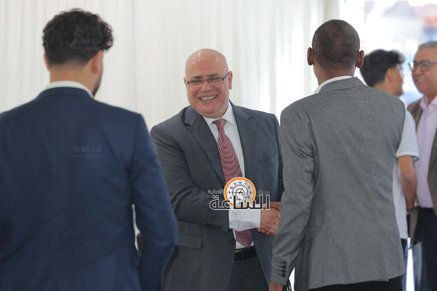 Madar Al-Saa Images 0.6687514570037285