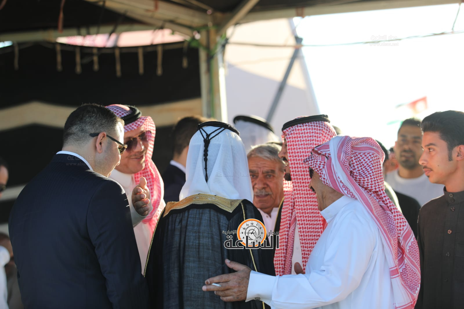 Madar Al-Saa Images 0.04108280764260286