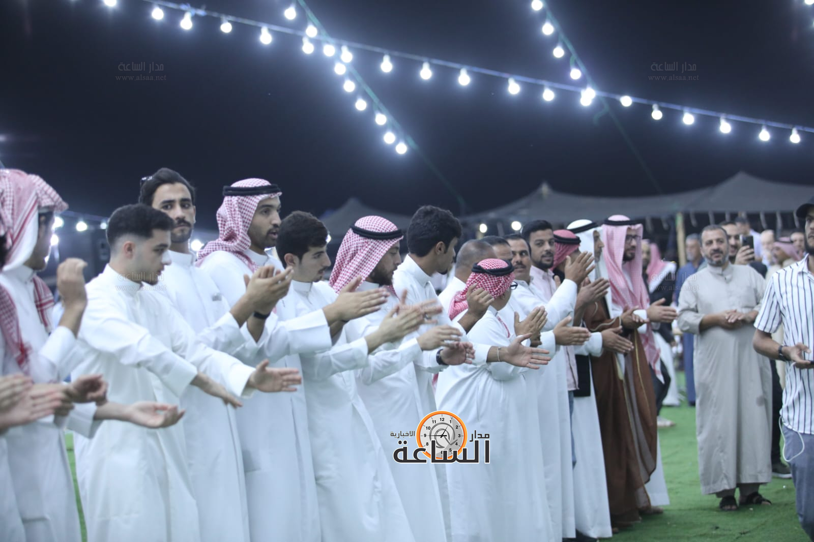 Madar Al-Saa Images 0.4166539390946127