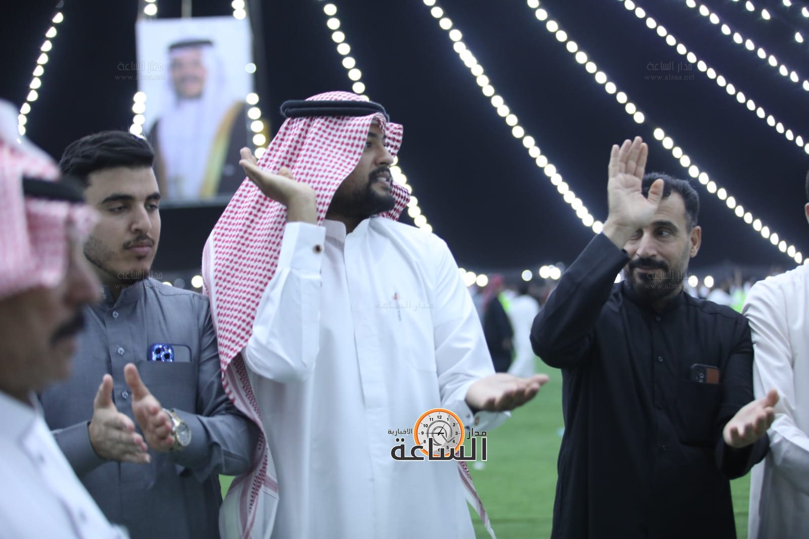 Madar Al-Saa Images 0.4719599095931133