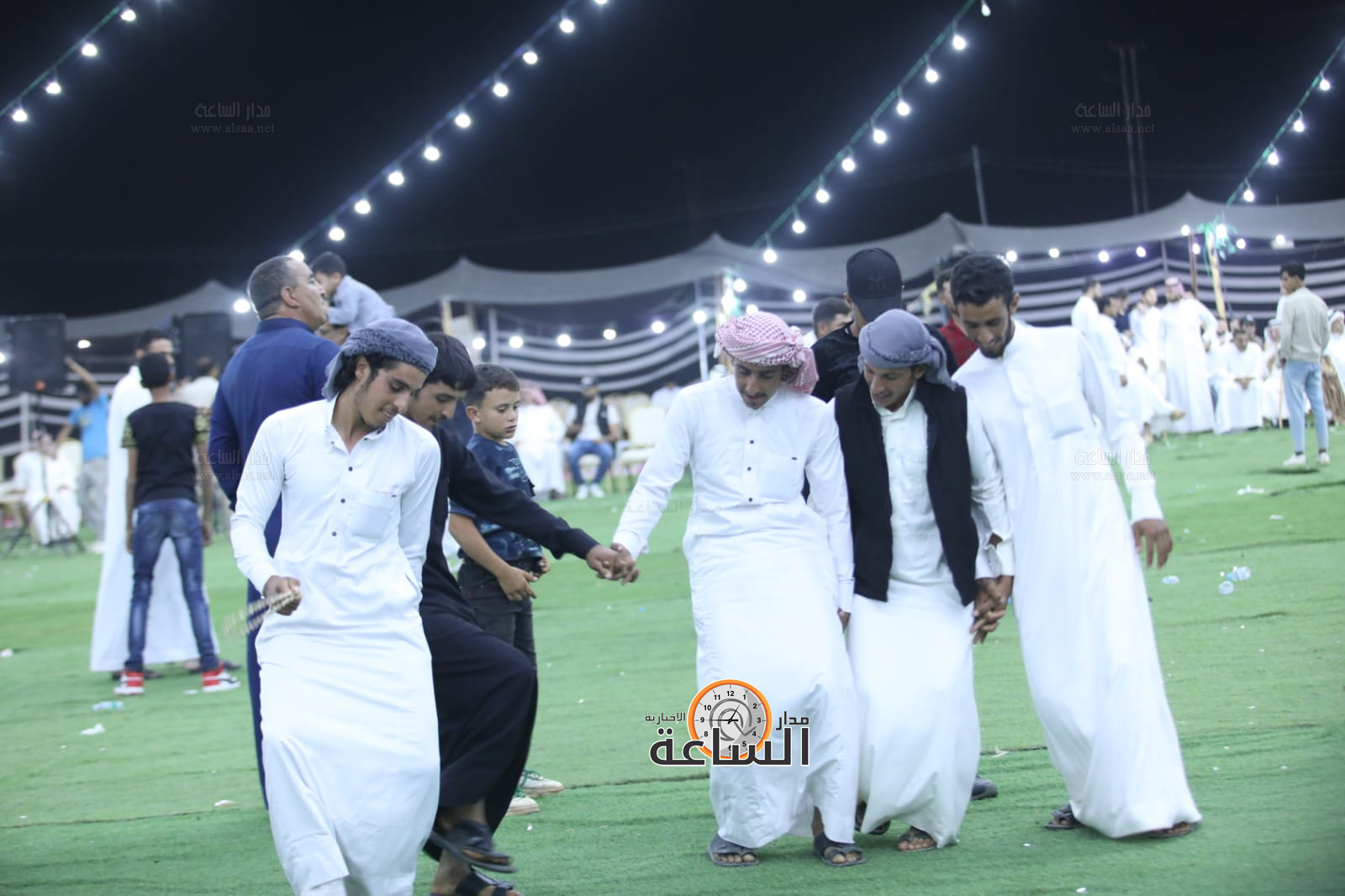 Madar Al-Saa Images 0.9341751118895025